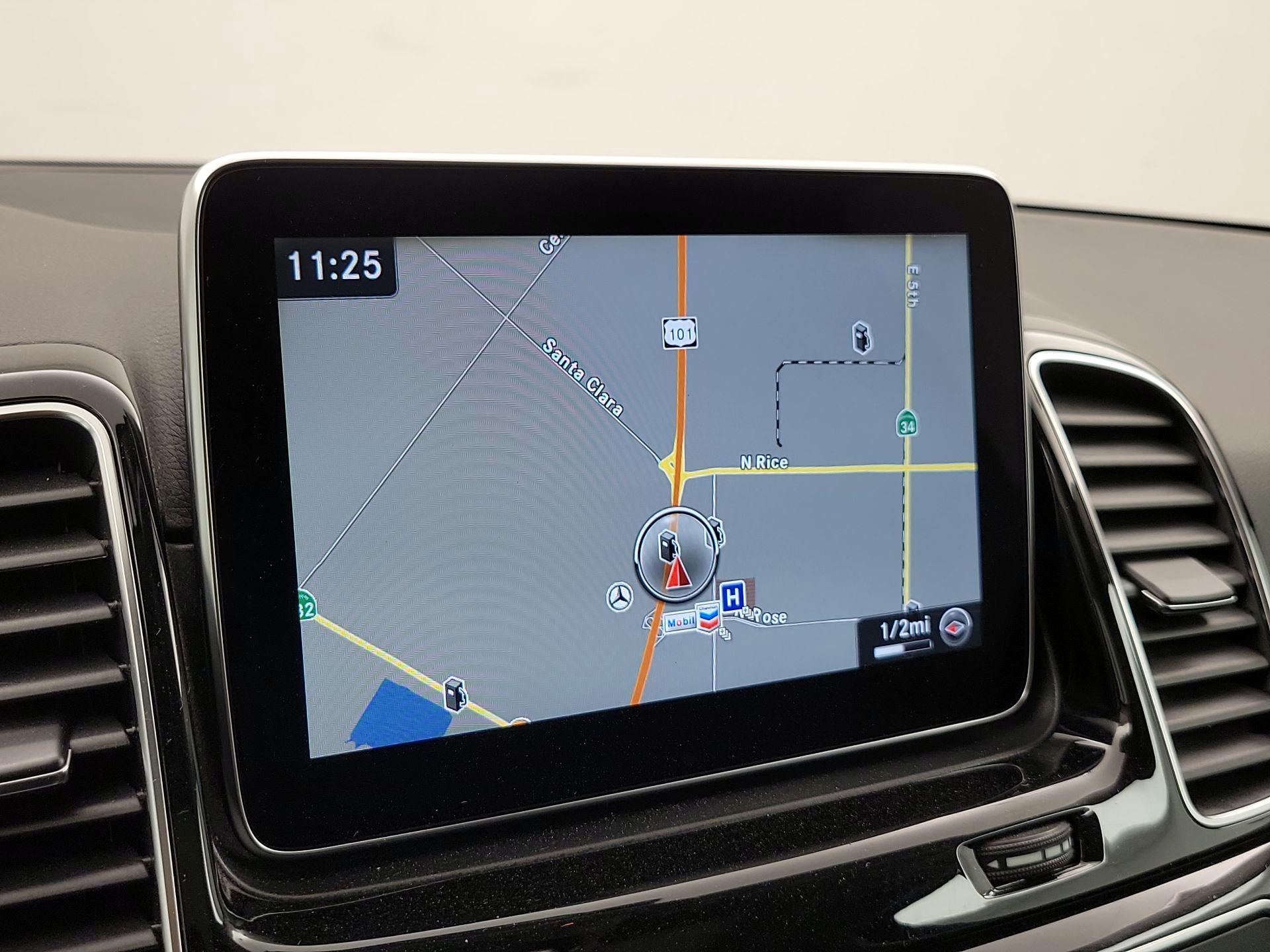 Thumbnail: 2016 Mercedes-Benz GLE - 14