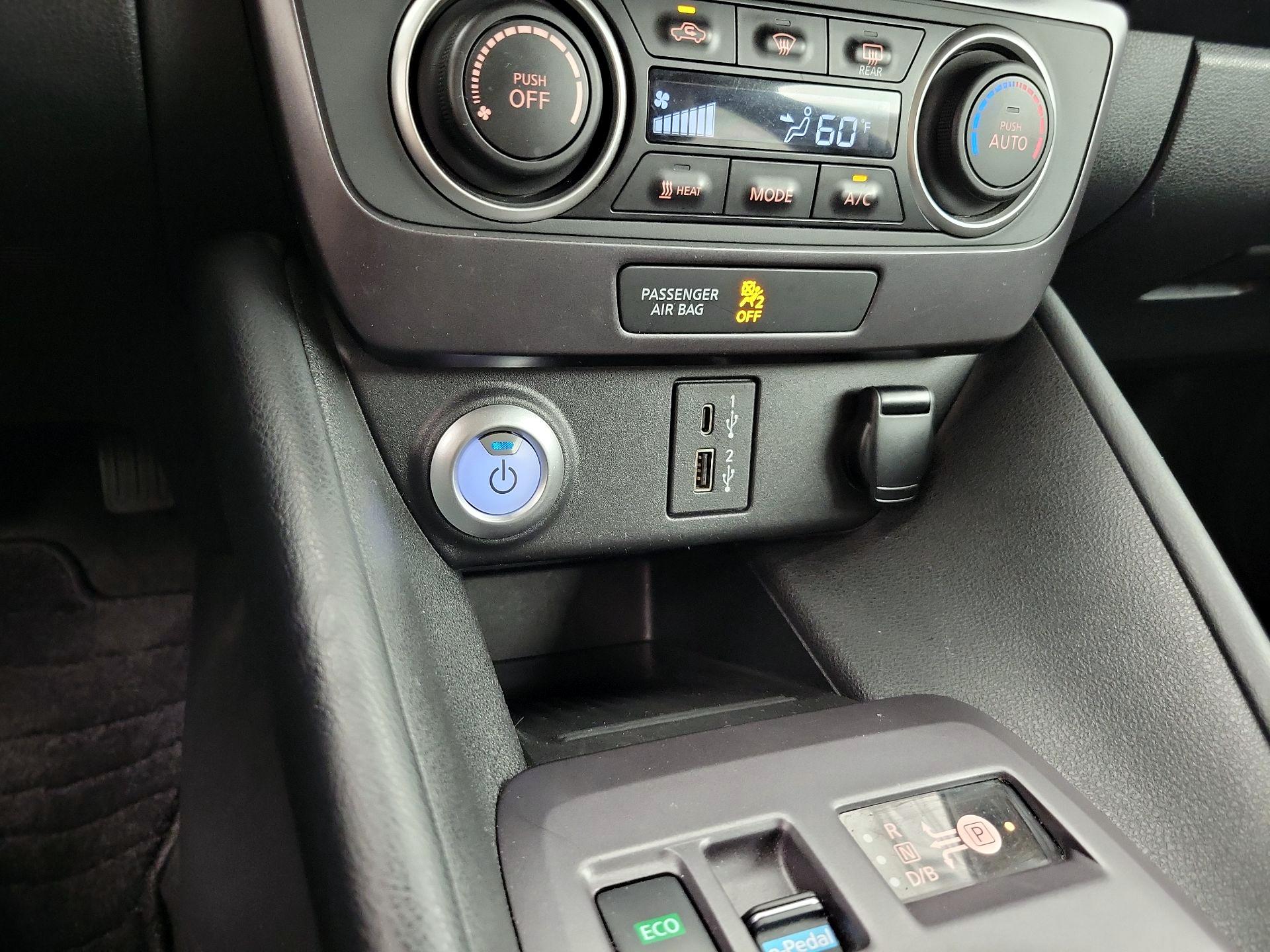 Thumbnail: 2023 Nissan Leaf - 18