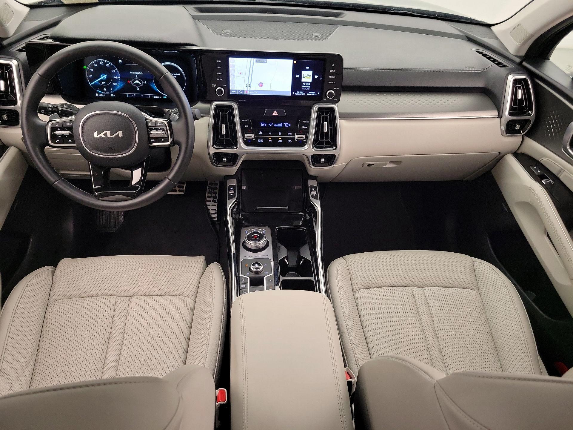 Thumbnail: 2023 Kia Sorento - 9