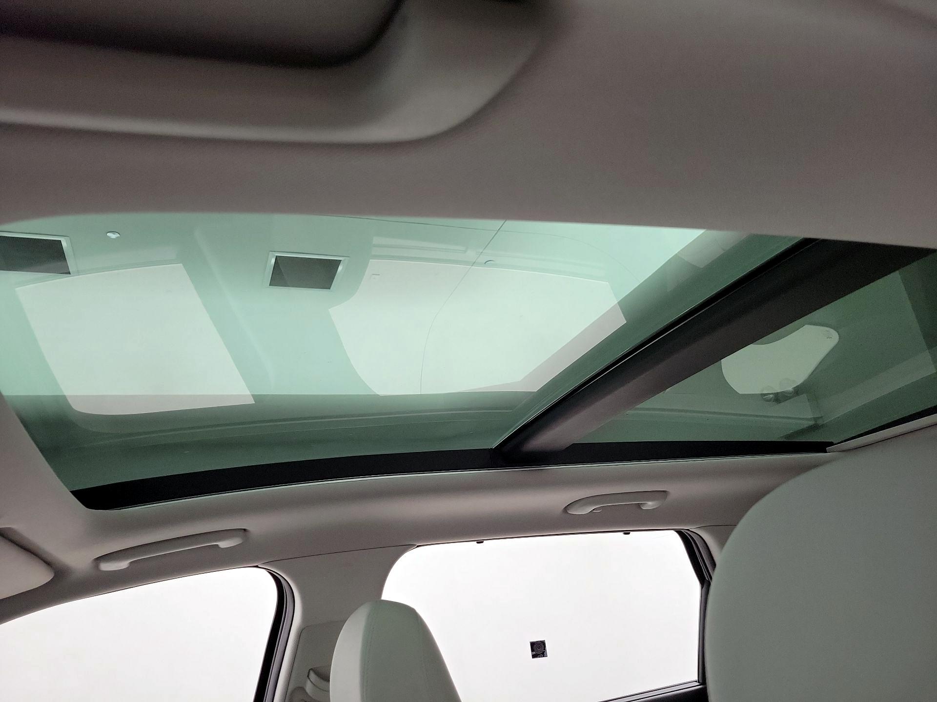 Thumbnail: 2023 Kia Sorento - 20