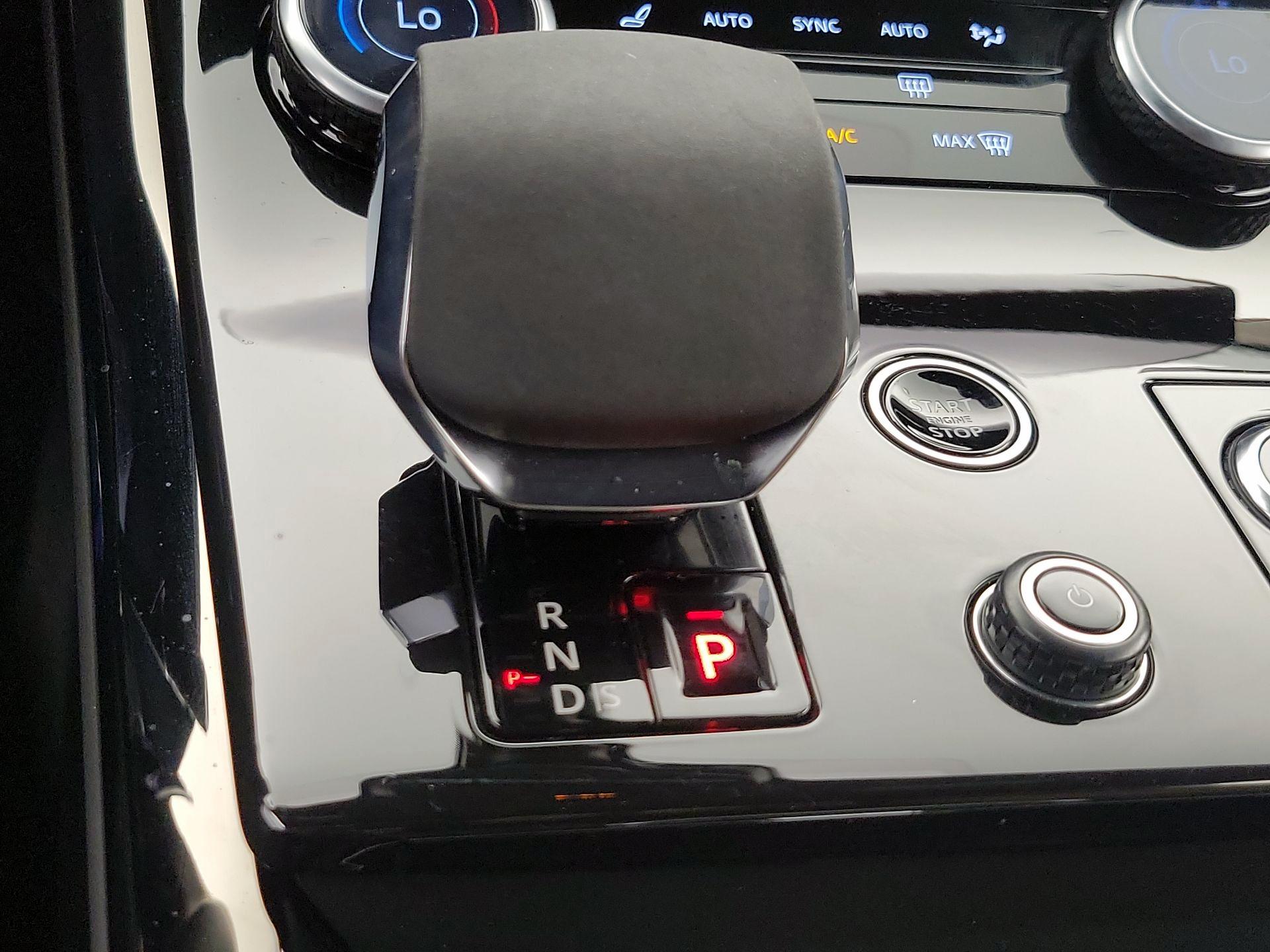 Thumbnail: 2023 Land Rover Range Rover Sport - 18