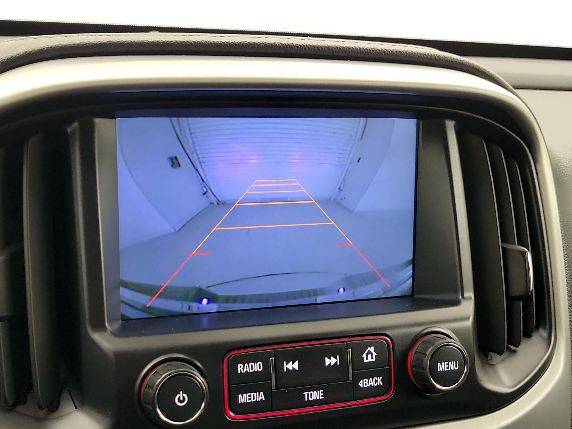 Thumbnail: 2015 GMC Canyon - 15