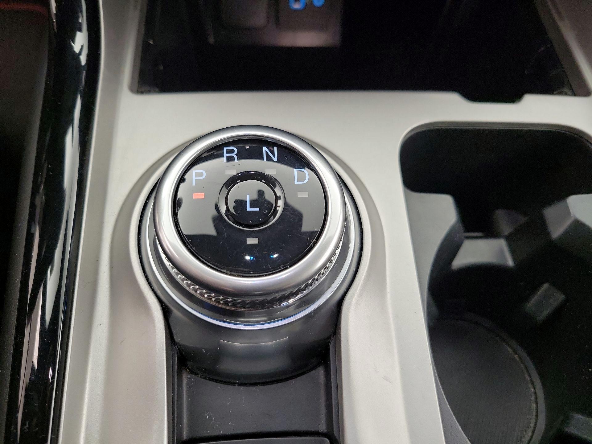 Thumbnail: 2022 Ford Explorer - 18