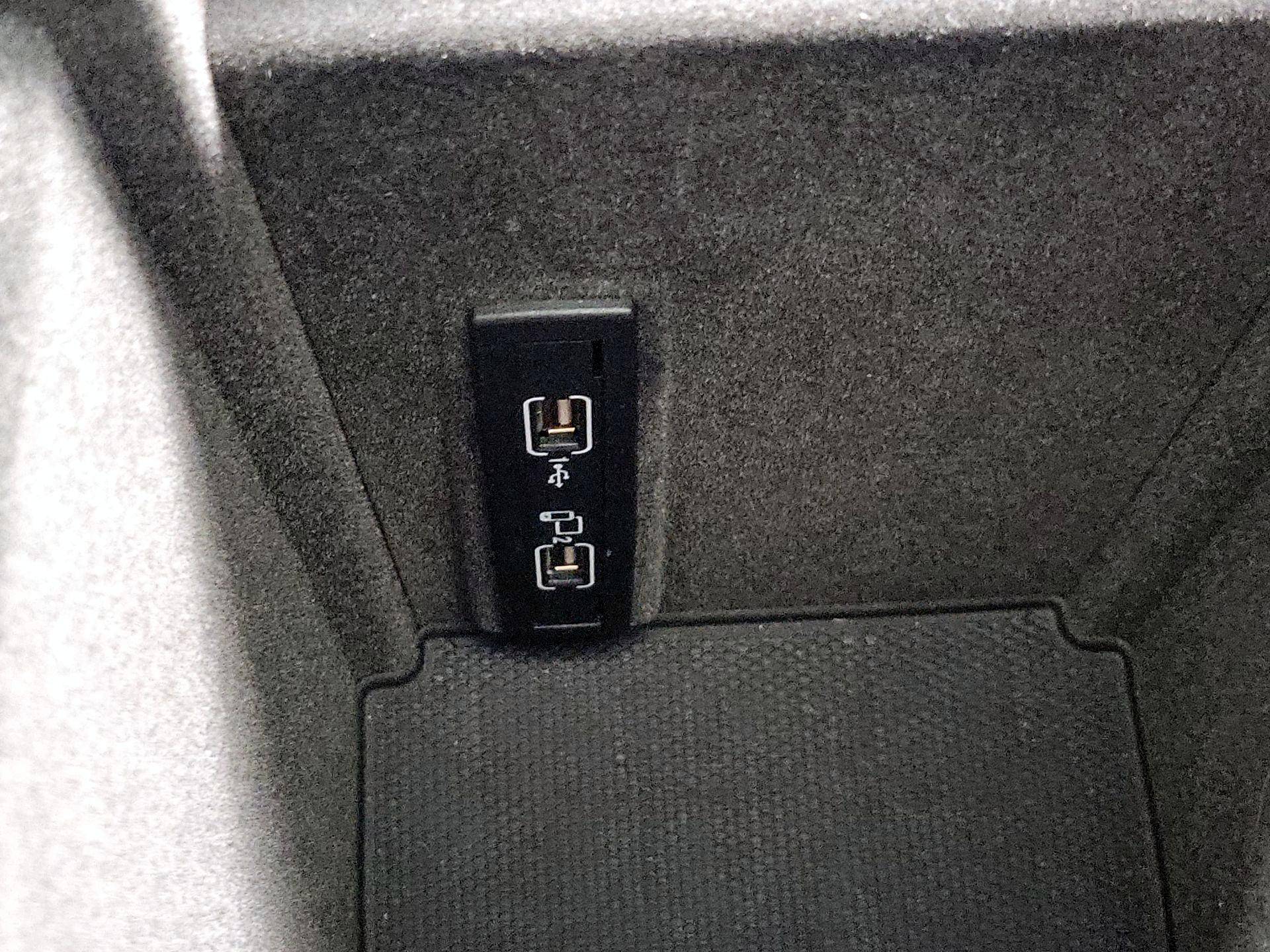 Thumbnail: 2019 Mercedes-Benz GLS - 19