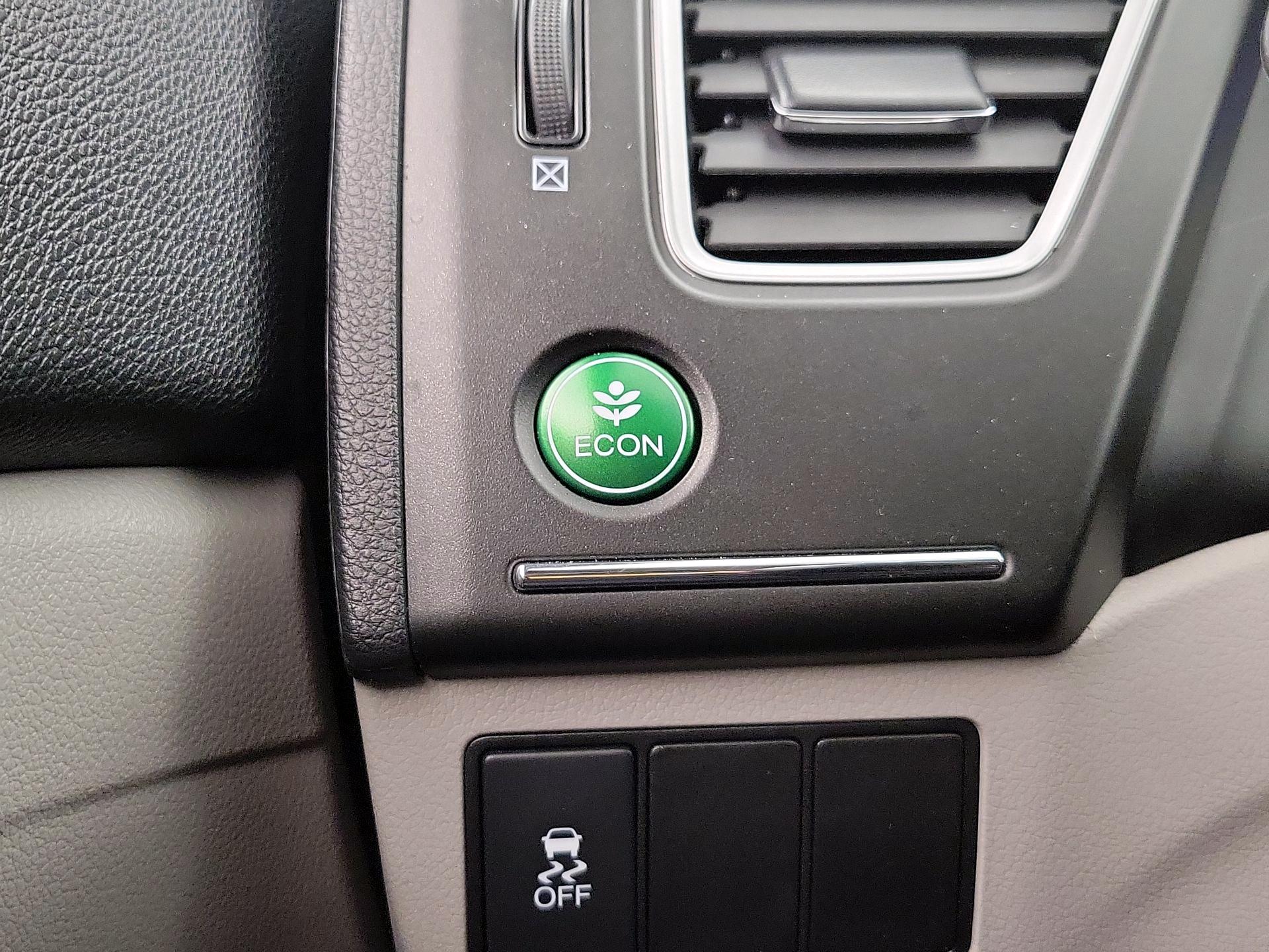 Thumbnail: 2015 Honda Civic - 13