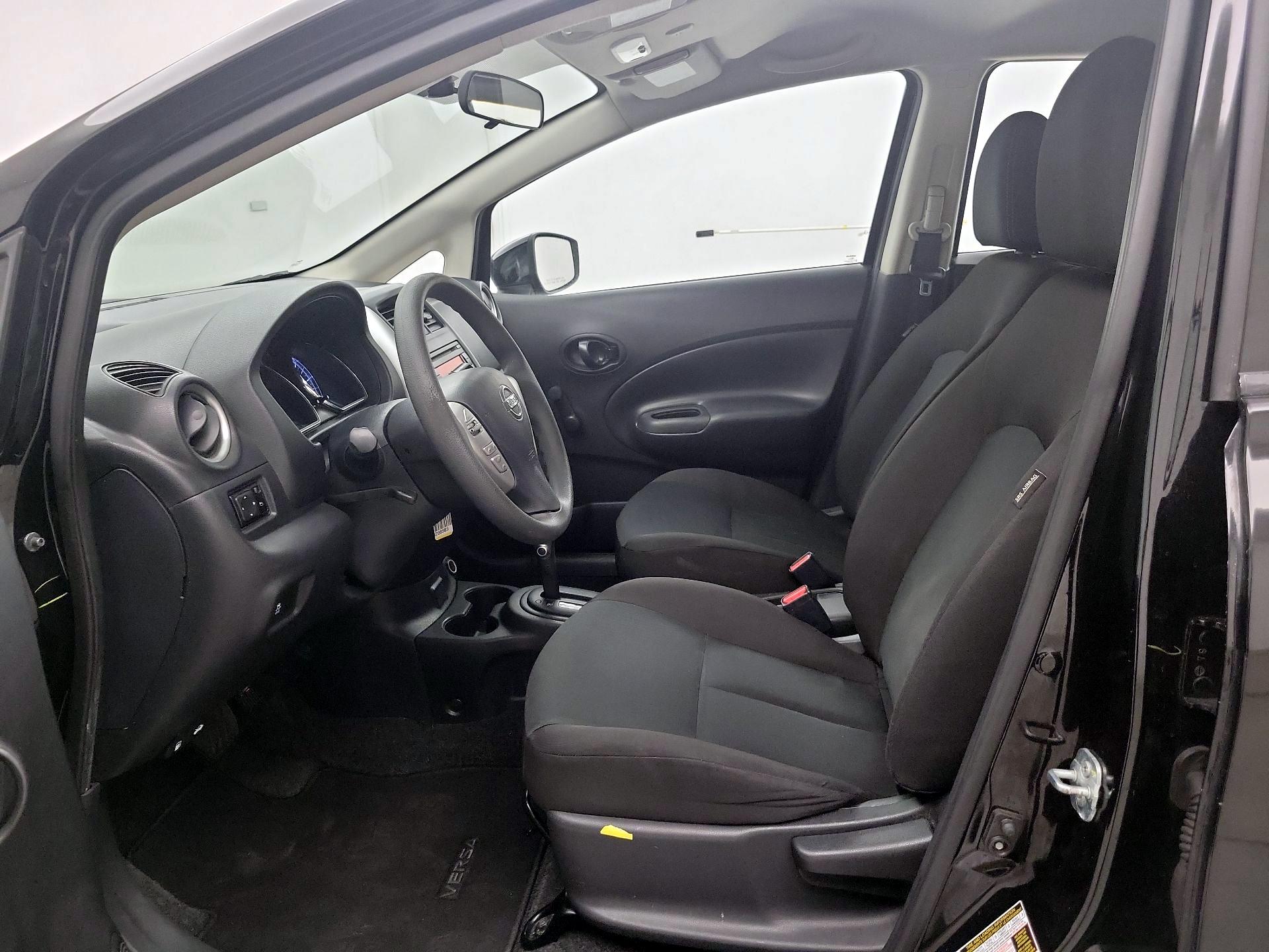 Thumbnail: 2018 Nissan Versa Note - 11