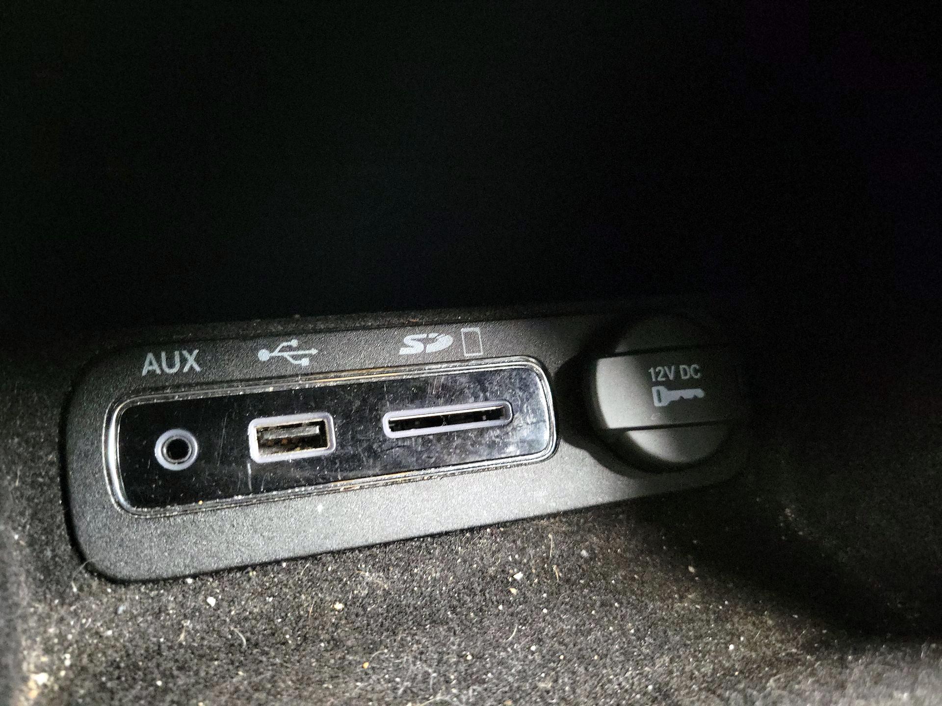 Thumbnail: 2015 Jeep Grand Cherokee - 19