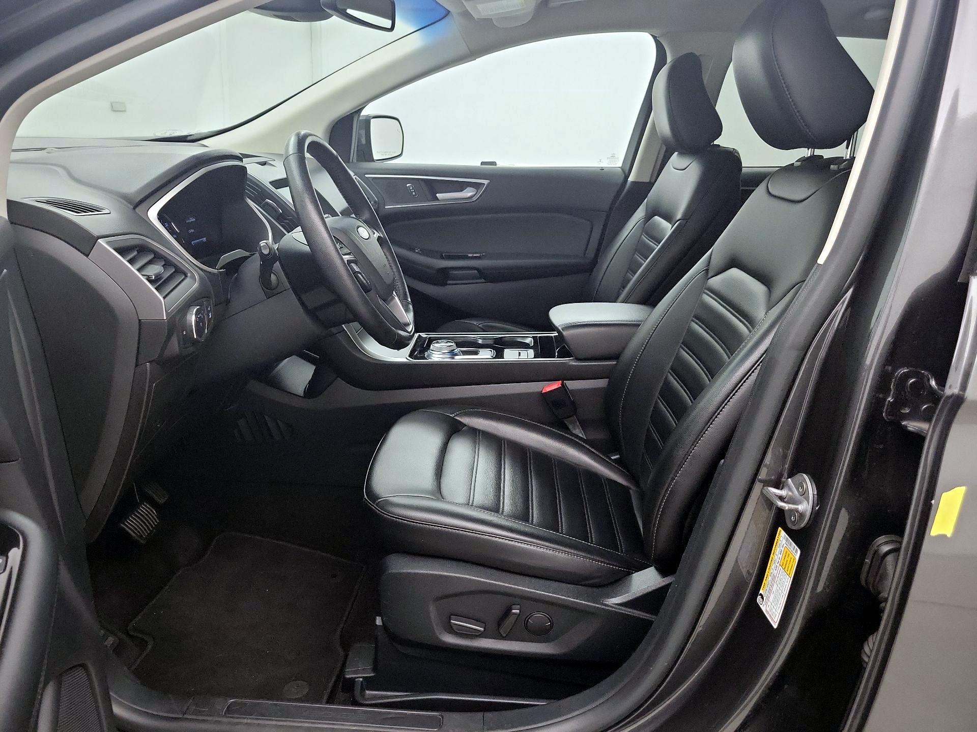 Thumbnail: 2020 Ford Edge - 11