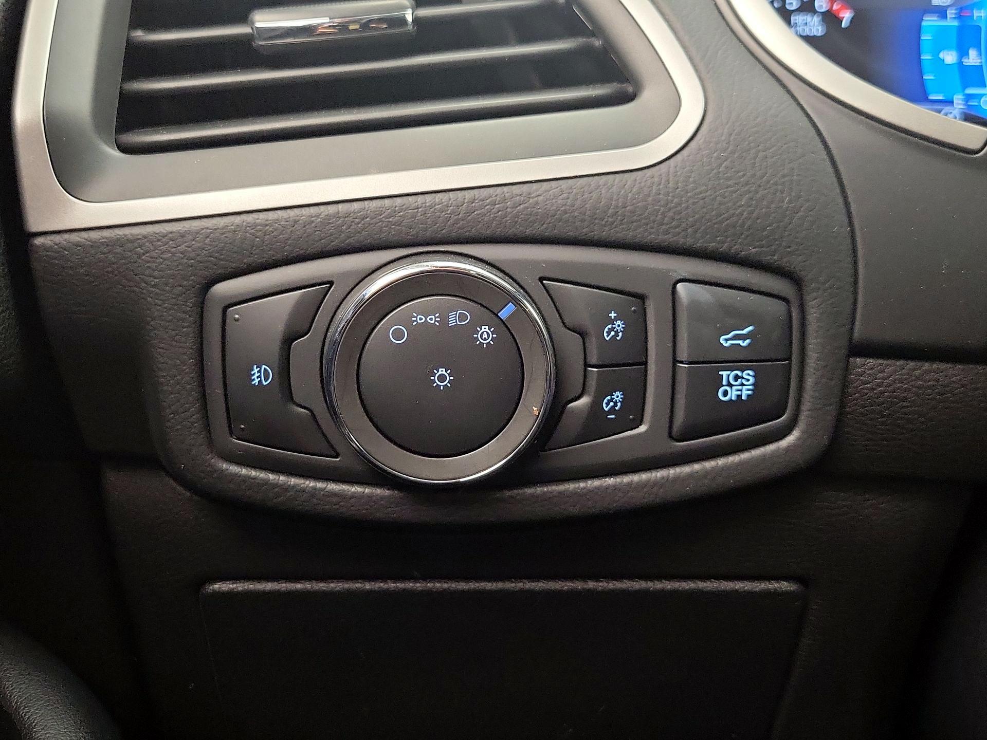 Thumbnail: 2020 Ford Edge - 13