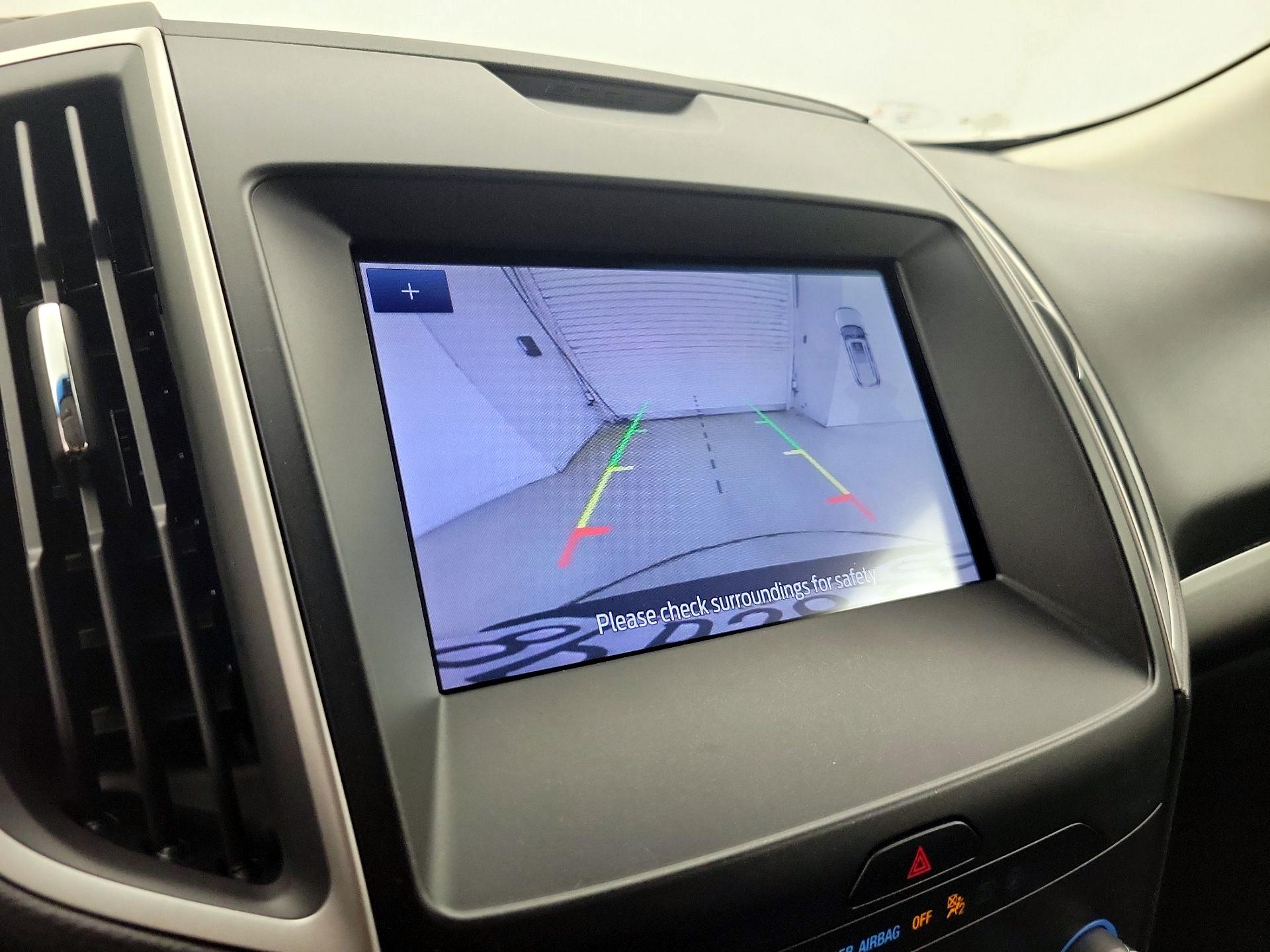 Thumbnail: 2020 Ford Edge - 15