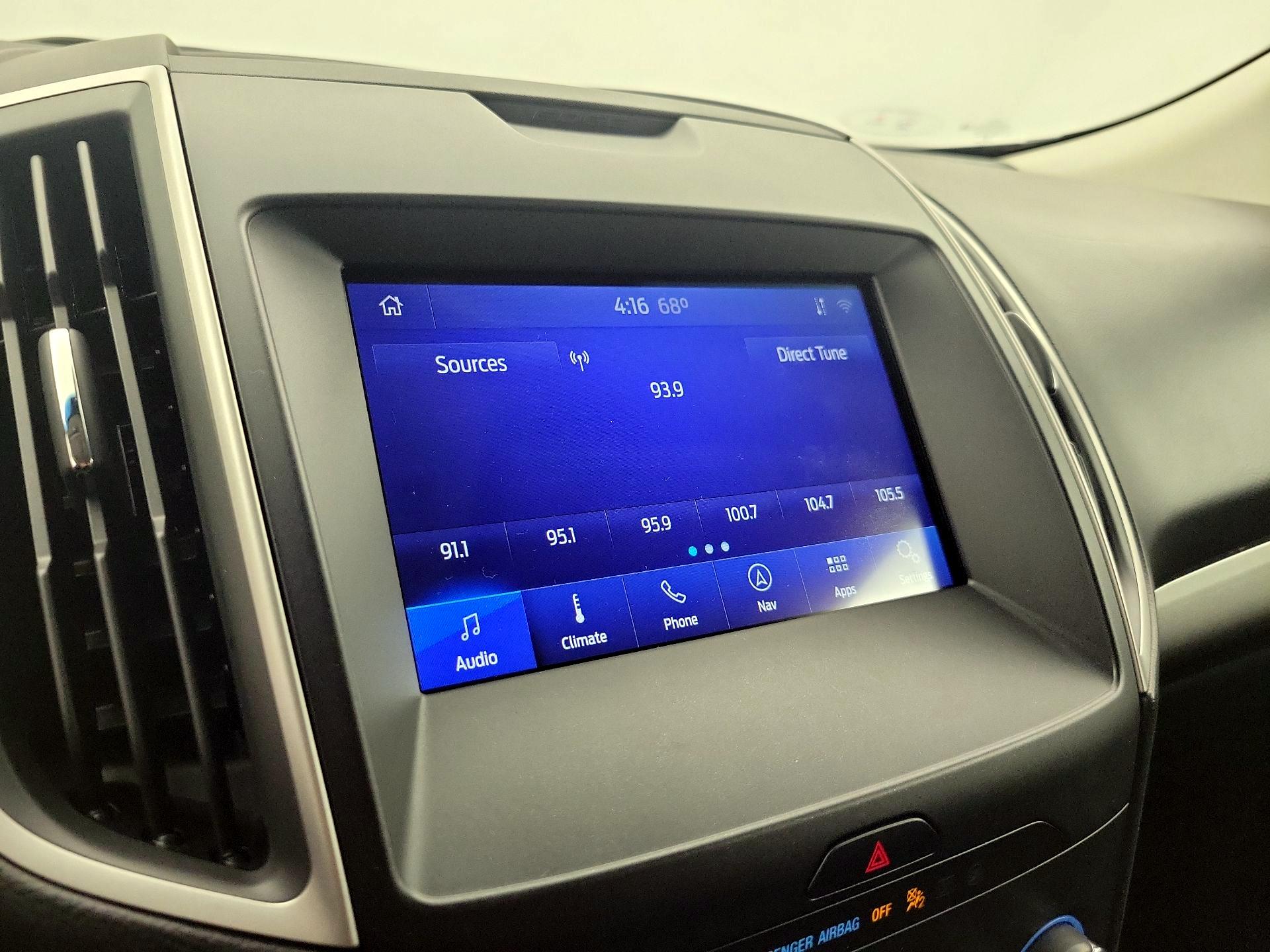 Thumbnail: 2020 Ford Edge - 16