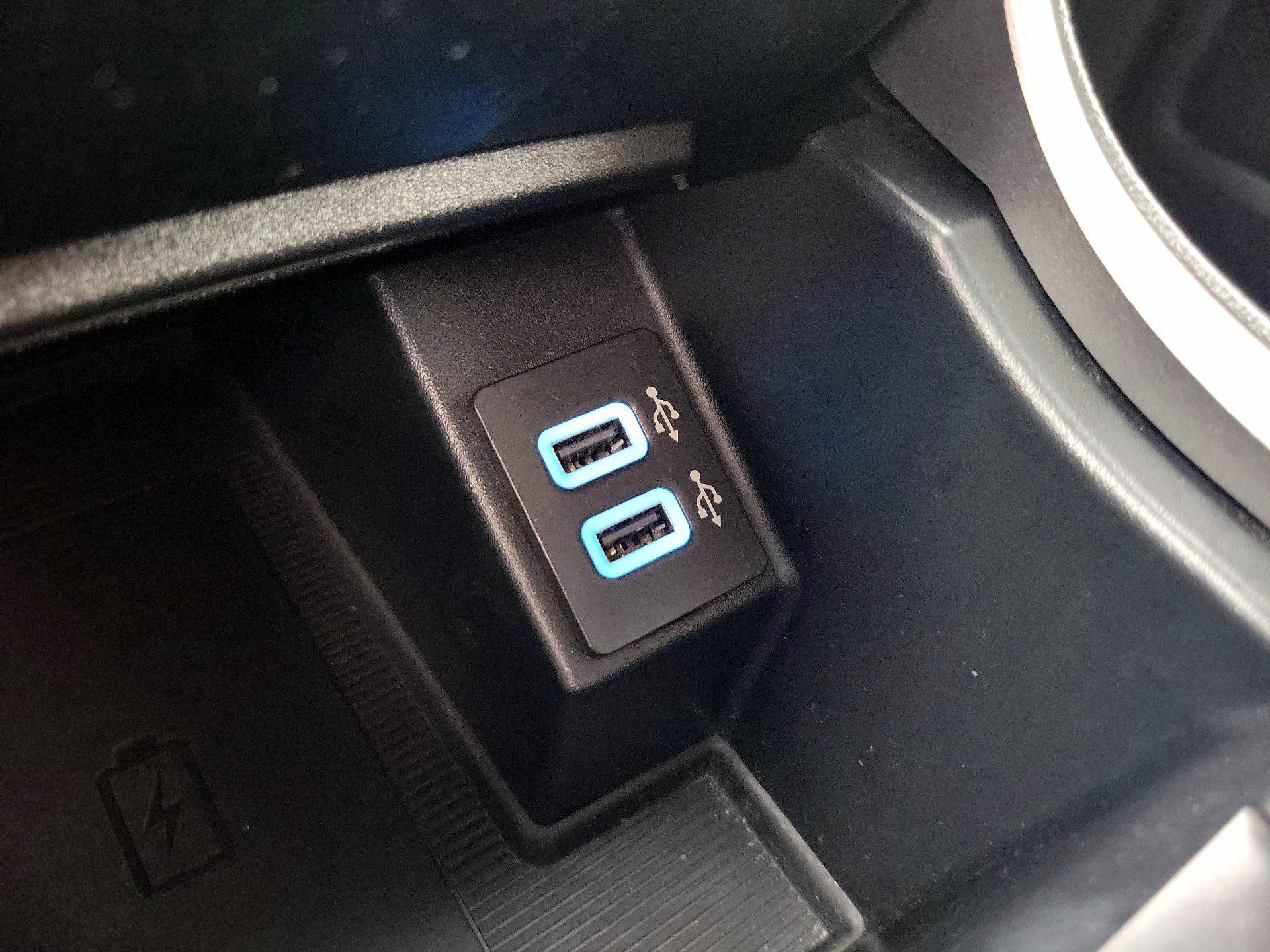 Thumbnail: 2020 Ford Edge - 19