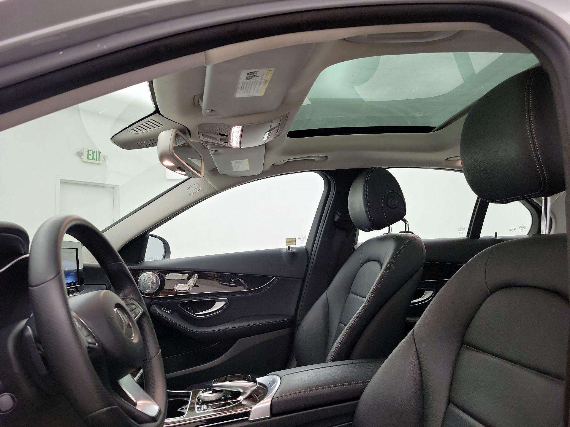 Thumbnail: 2015 Mercedes-Benz C-Class - 20