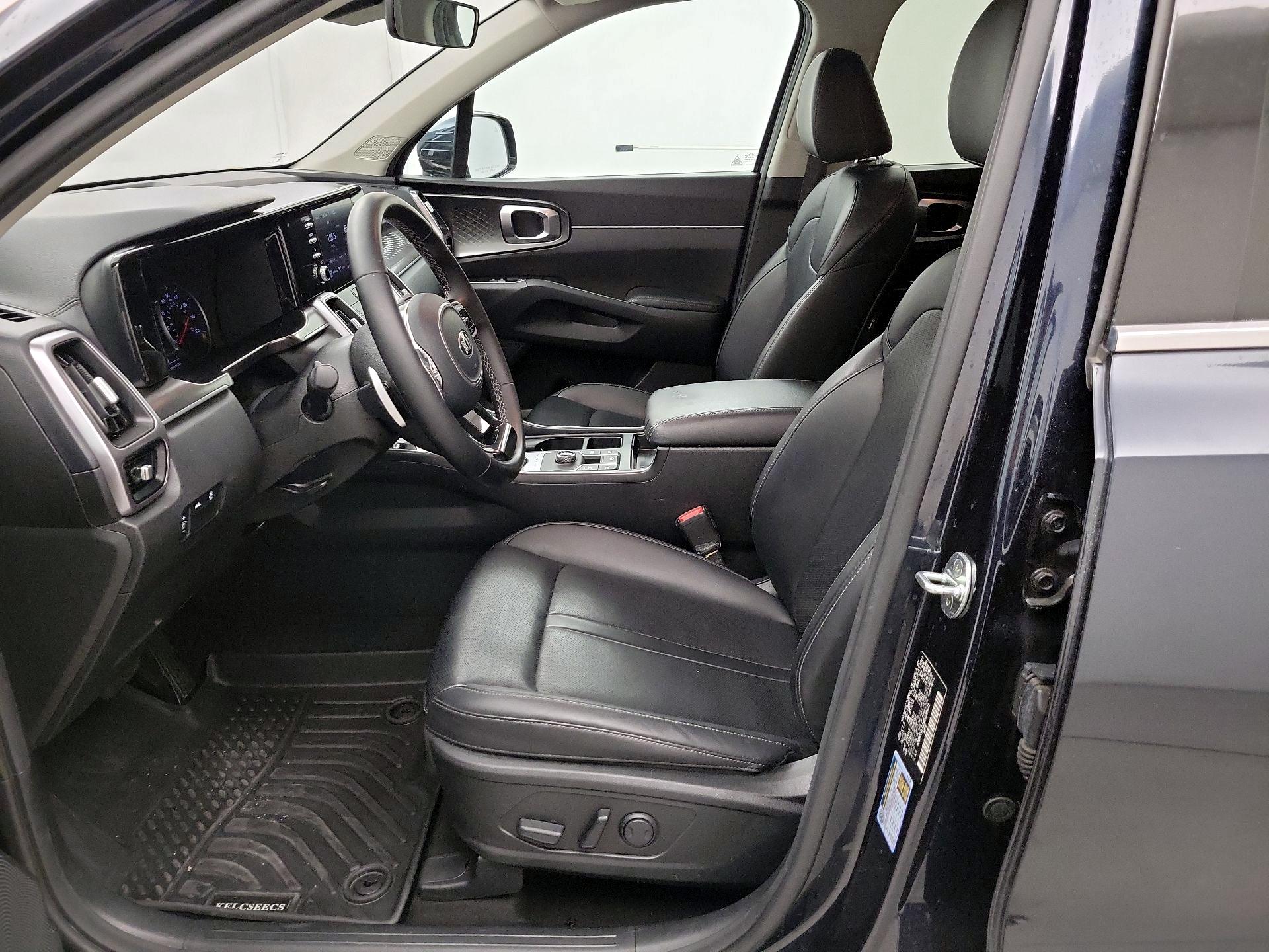 Thumbnail: 2021 Kia Sorento - 11