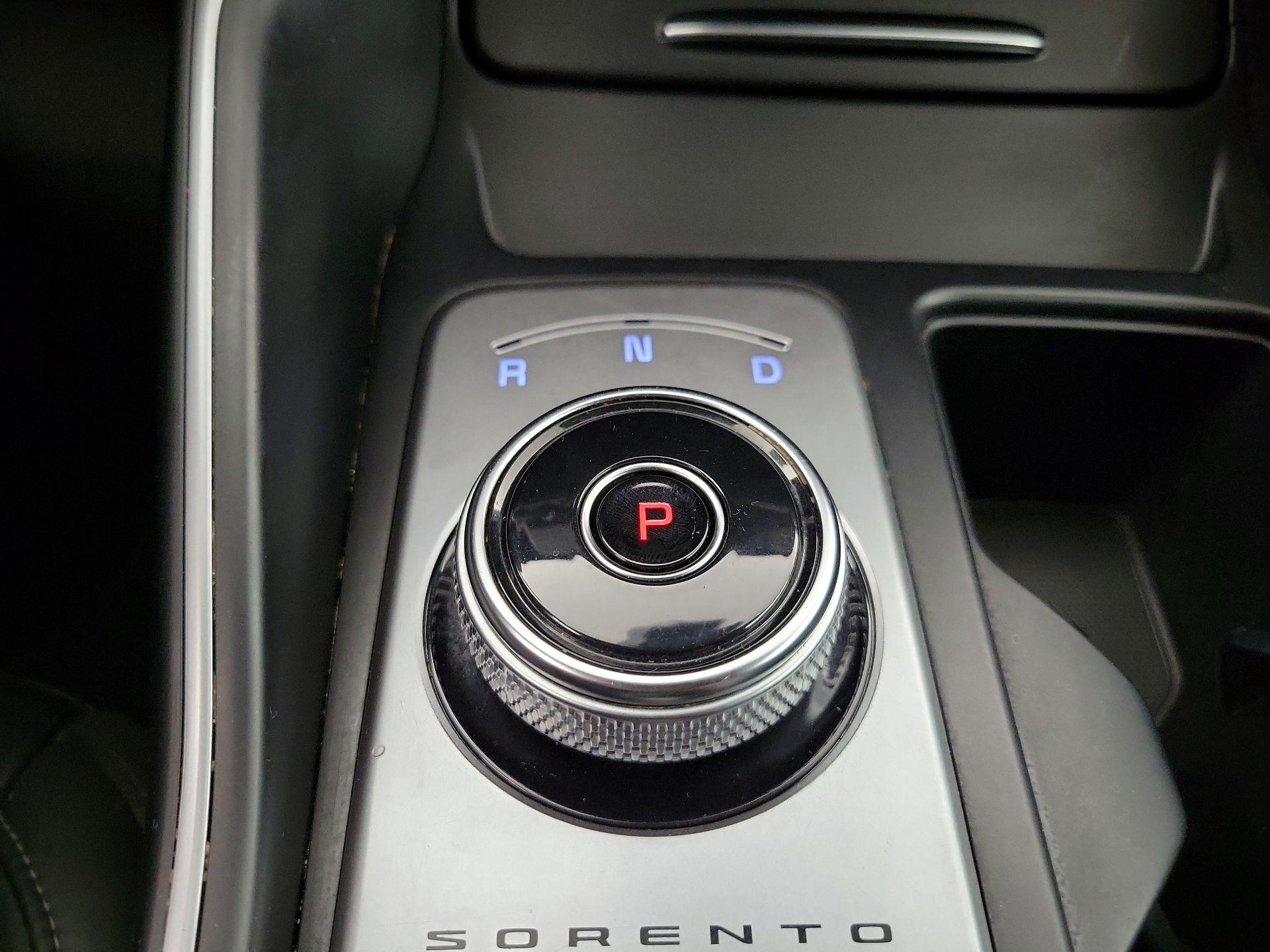 Thumbnail: 2021 Kia Sorento - 17