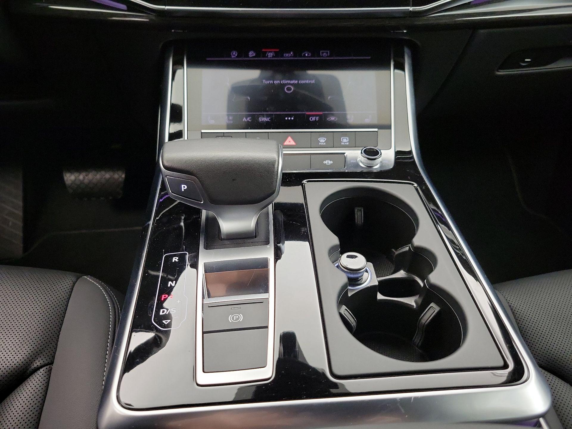 Thumbnail: 2019 Audi Q8 - 18