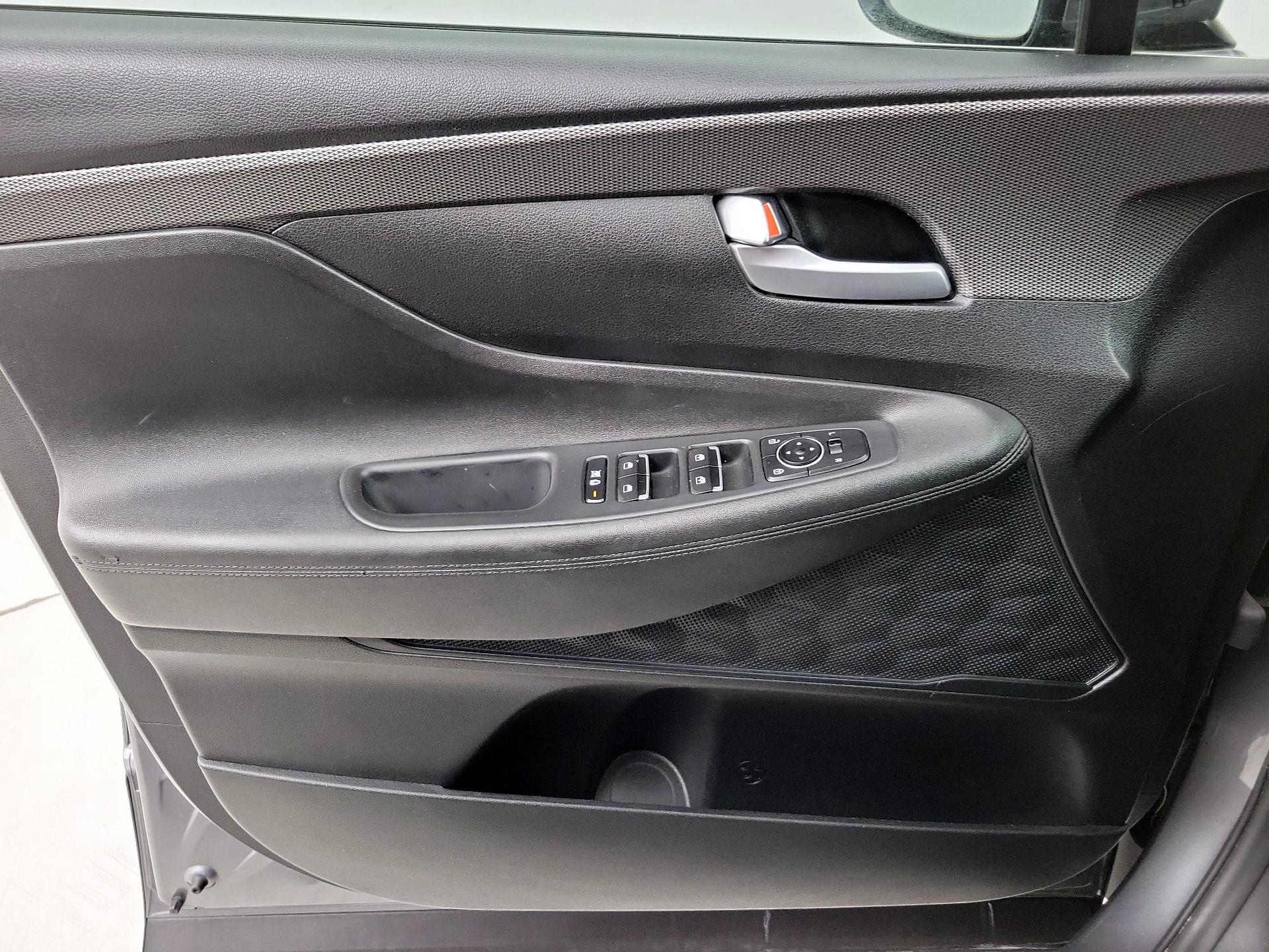 Thumbnail: 2020 Hyundai Santa Fe - 12