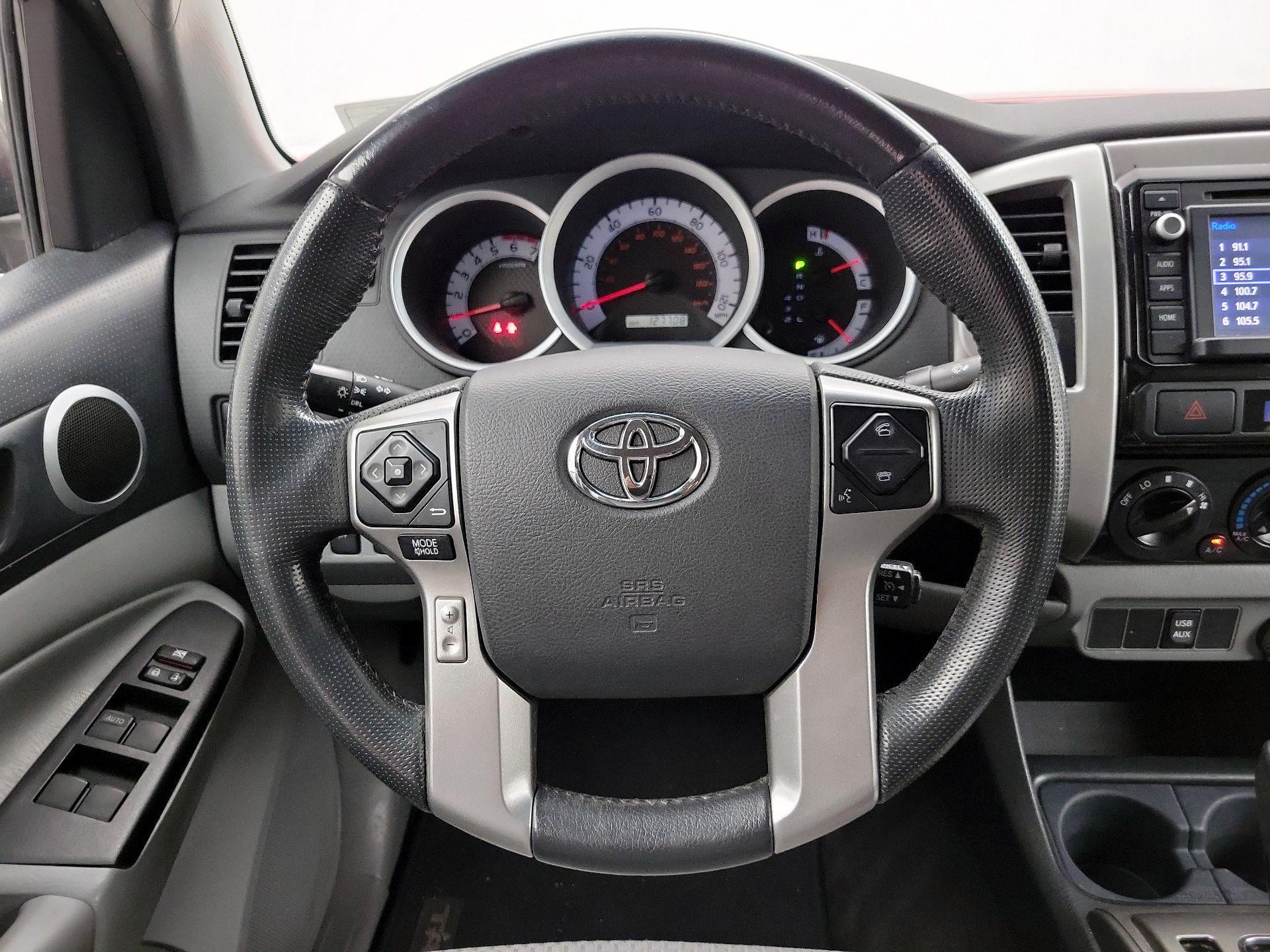 Thumbnail: 2014 Toyota Tacoma - 10