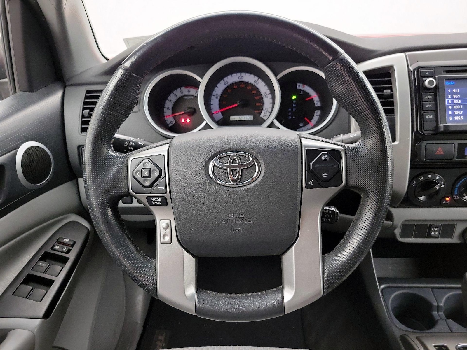 2014 Toyota Tacoma PreRunner - Photo 11
