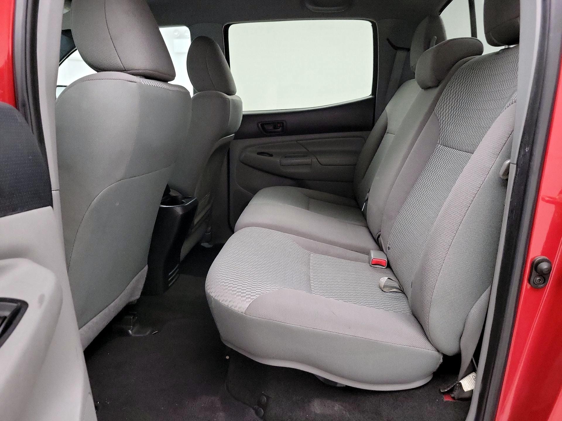 Thumbnail: 2014 Toyota Tacoma - 19