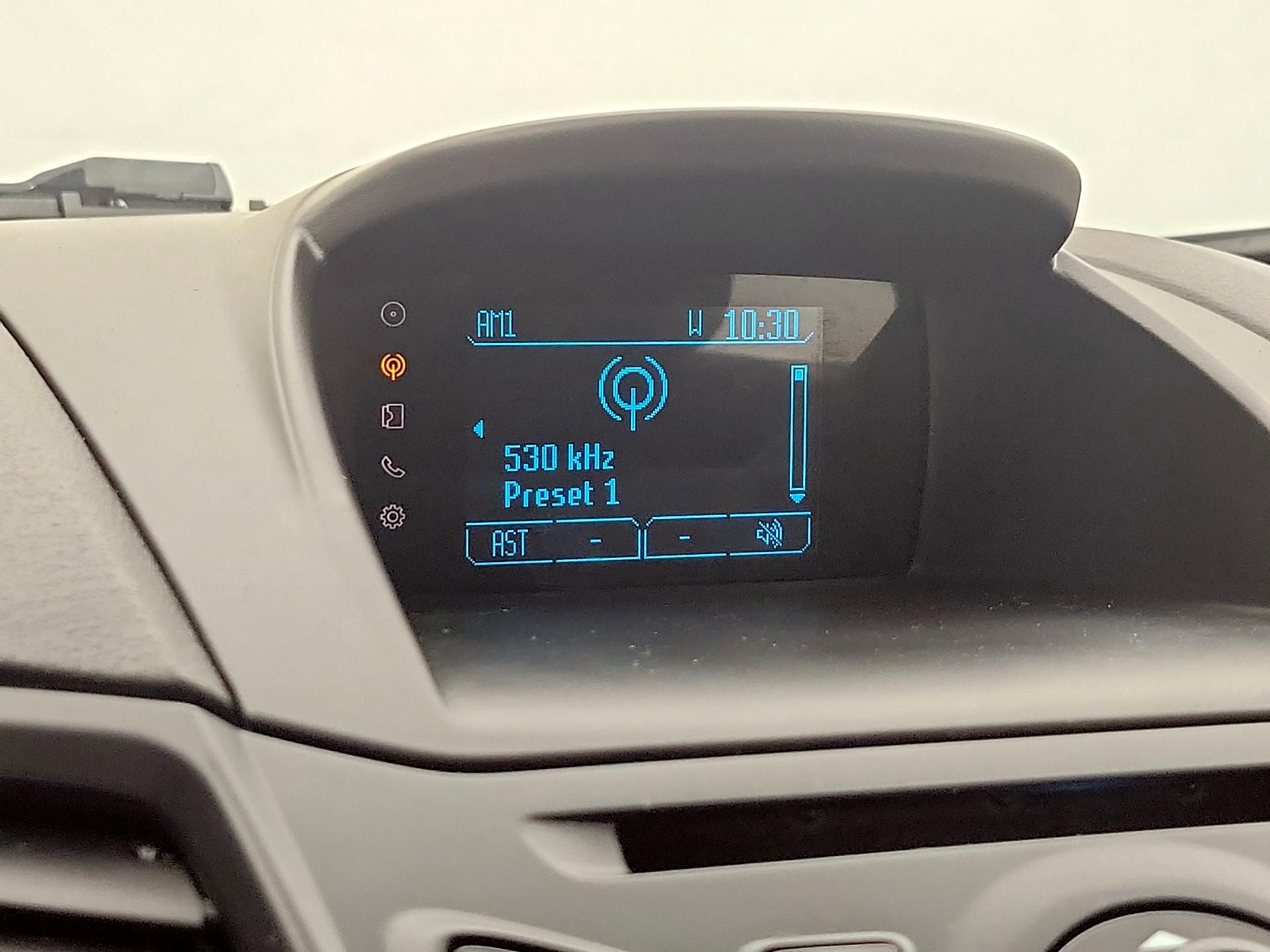 Thumbnail: 2014 Ford Fiesta - 14