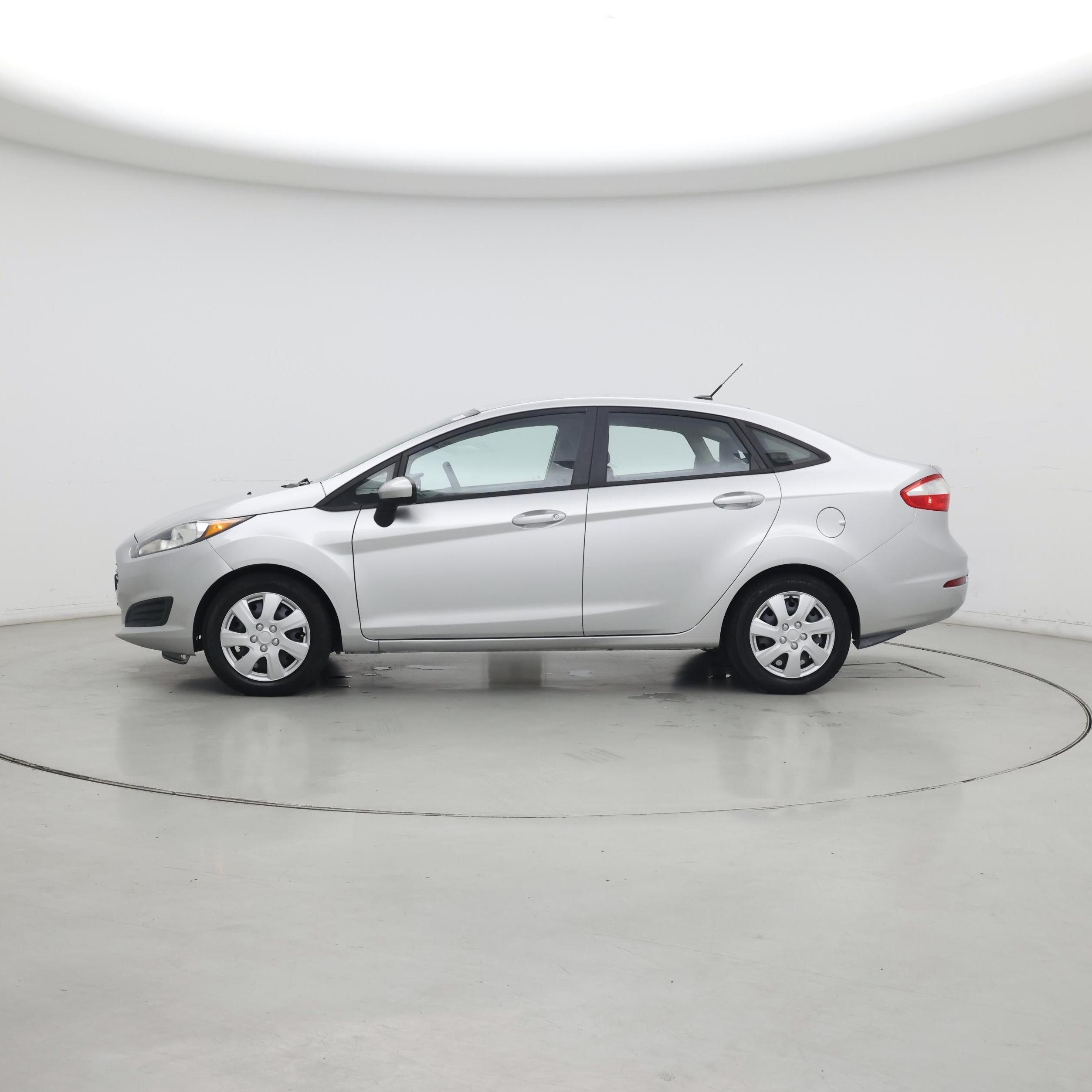 Thumbnail: 2014 Ford Fiesta - 3