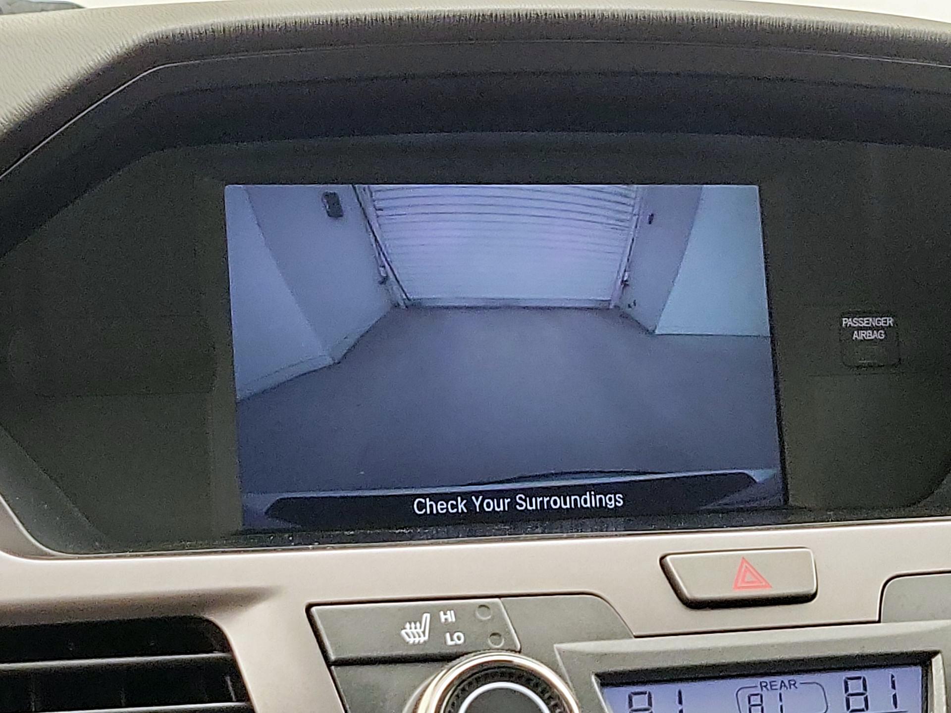 Thumbnail: 2015 Honda Odyssey - 14