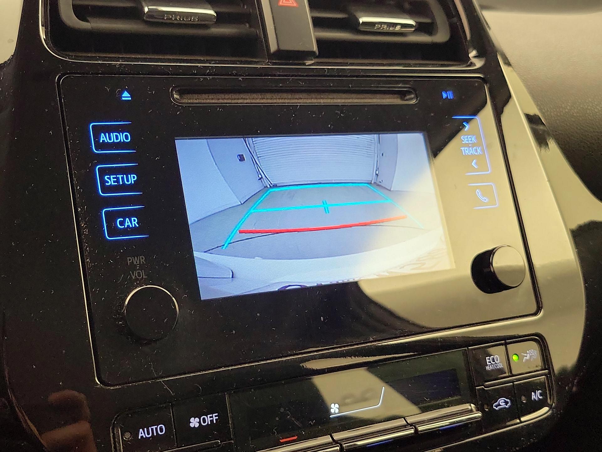 Thumbnail: 2018 Toyota Prius - 14