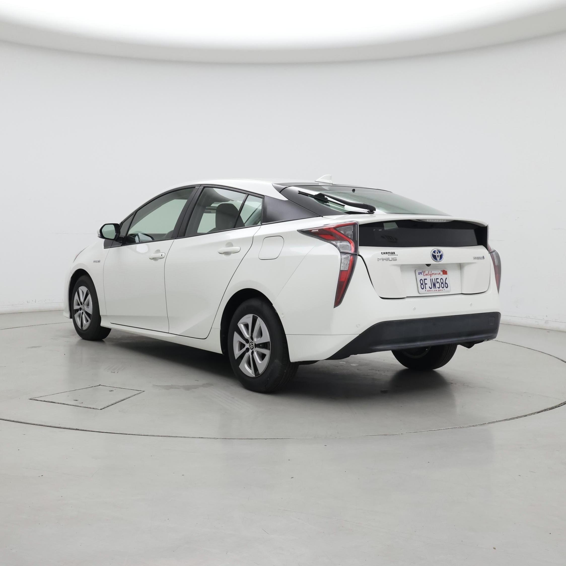 Thumbnail: 2018 Toyota Prius - 2