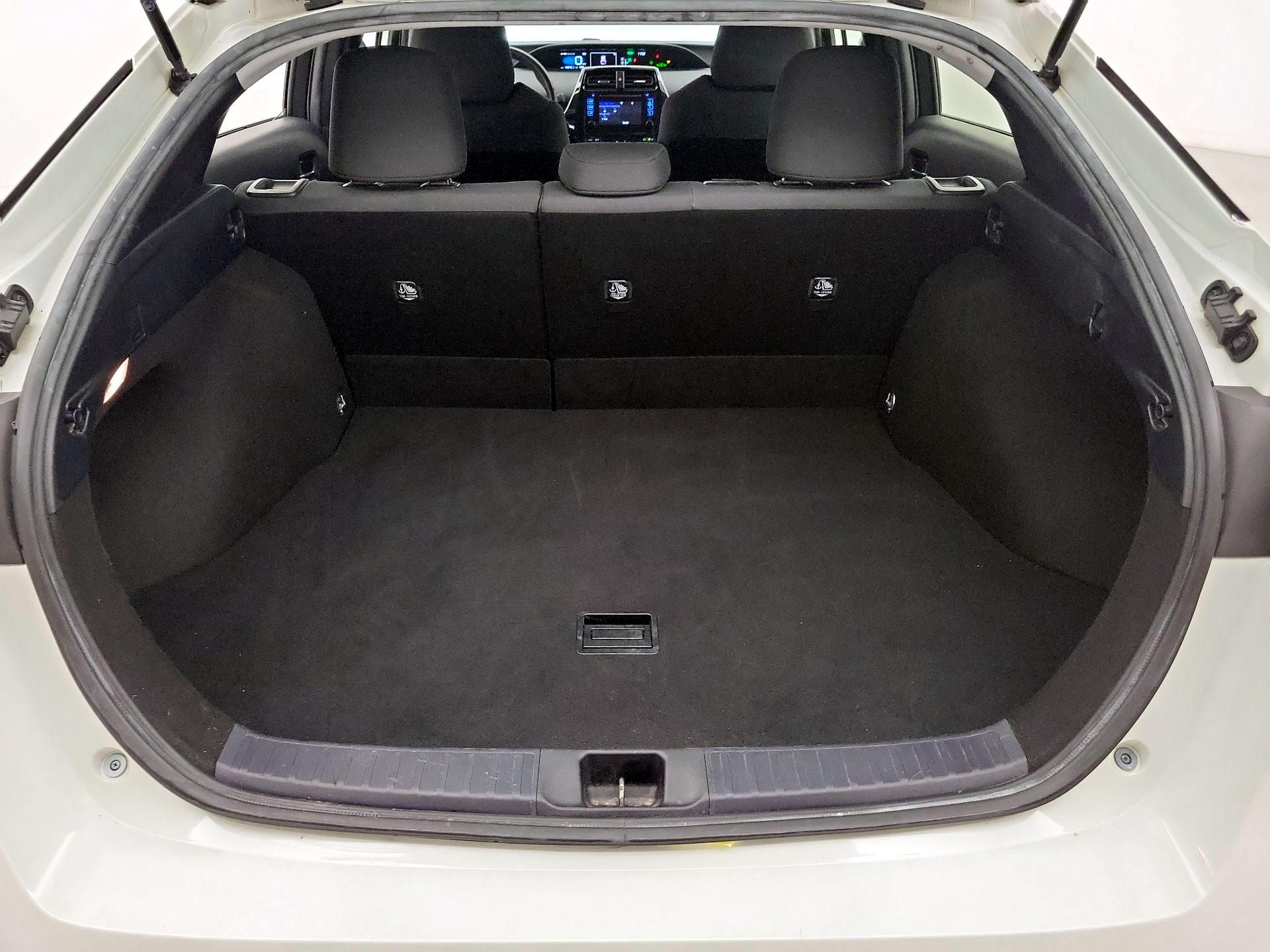 Thumbnail: 2018 Toyota Prius - 20