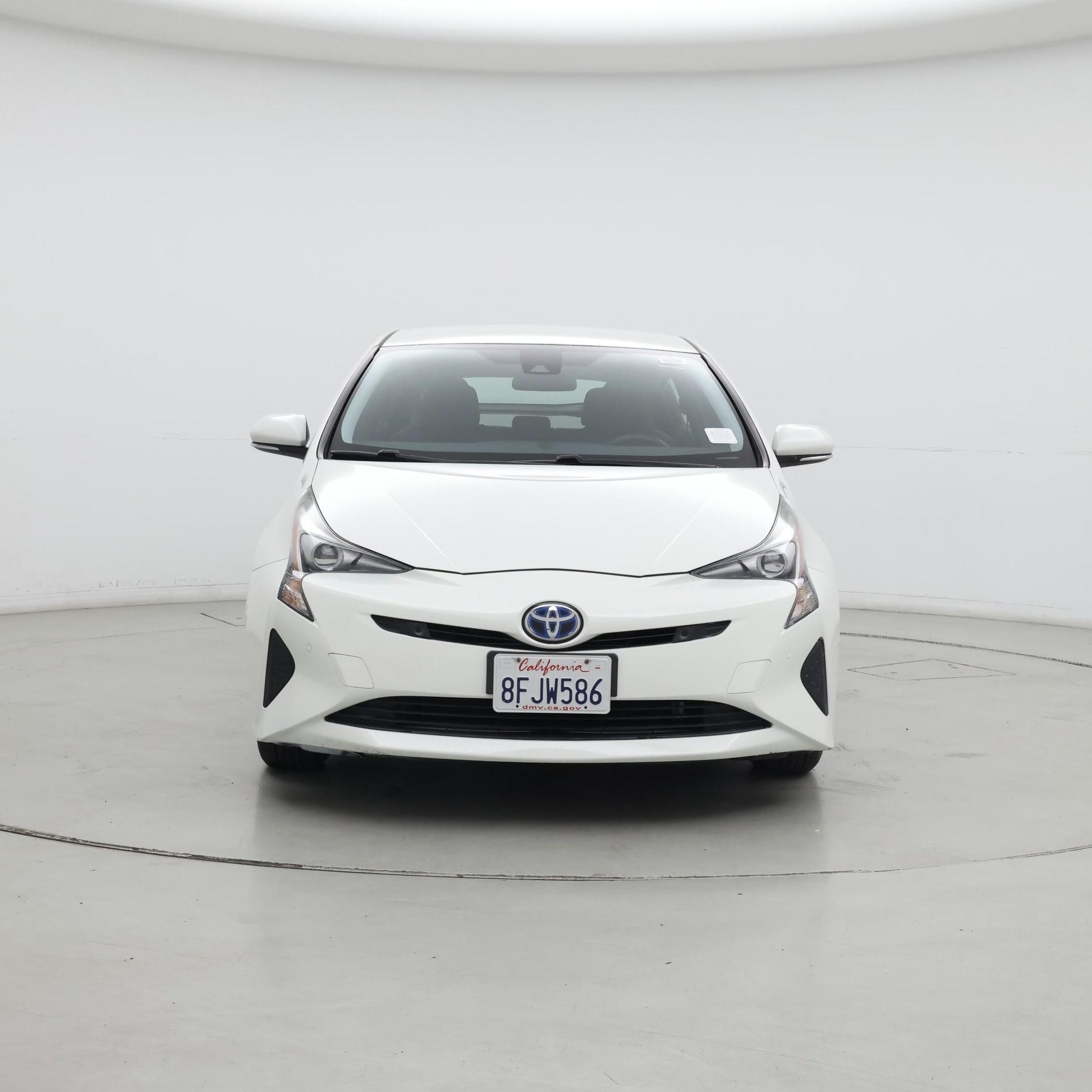 Thumbnail: 2018 Toyota Prius - 5