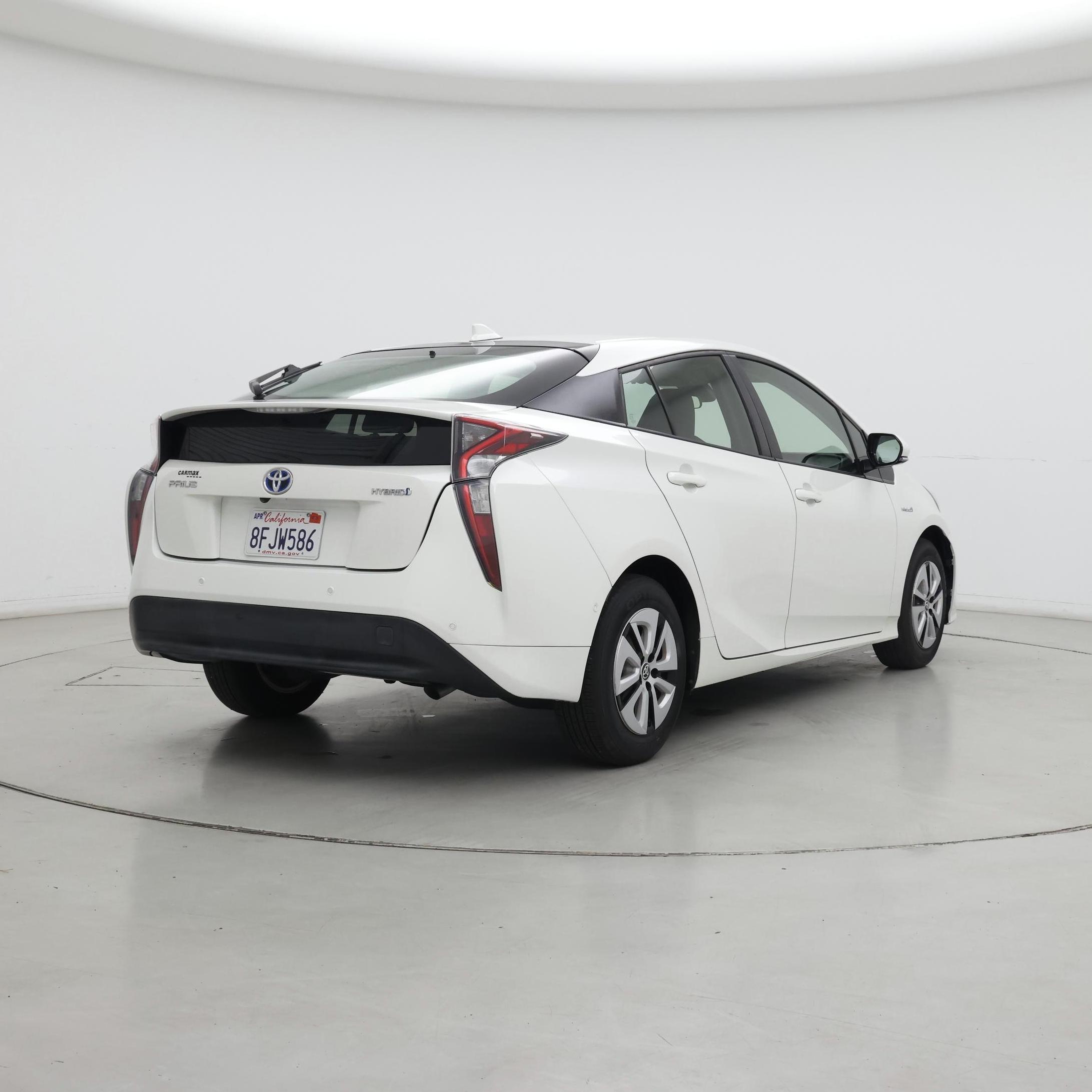 Thumbnail: 2018 Toyota Prius - 8