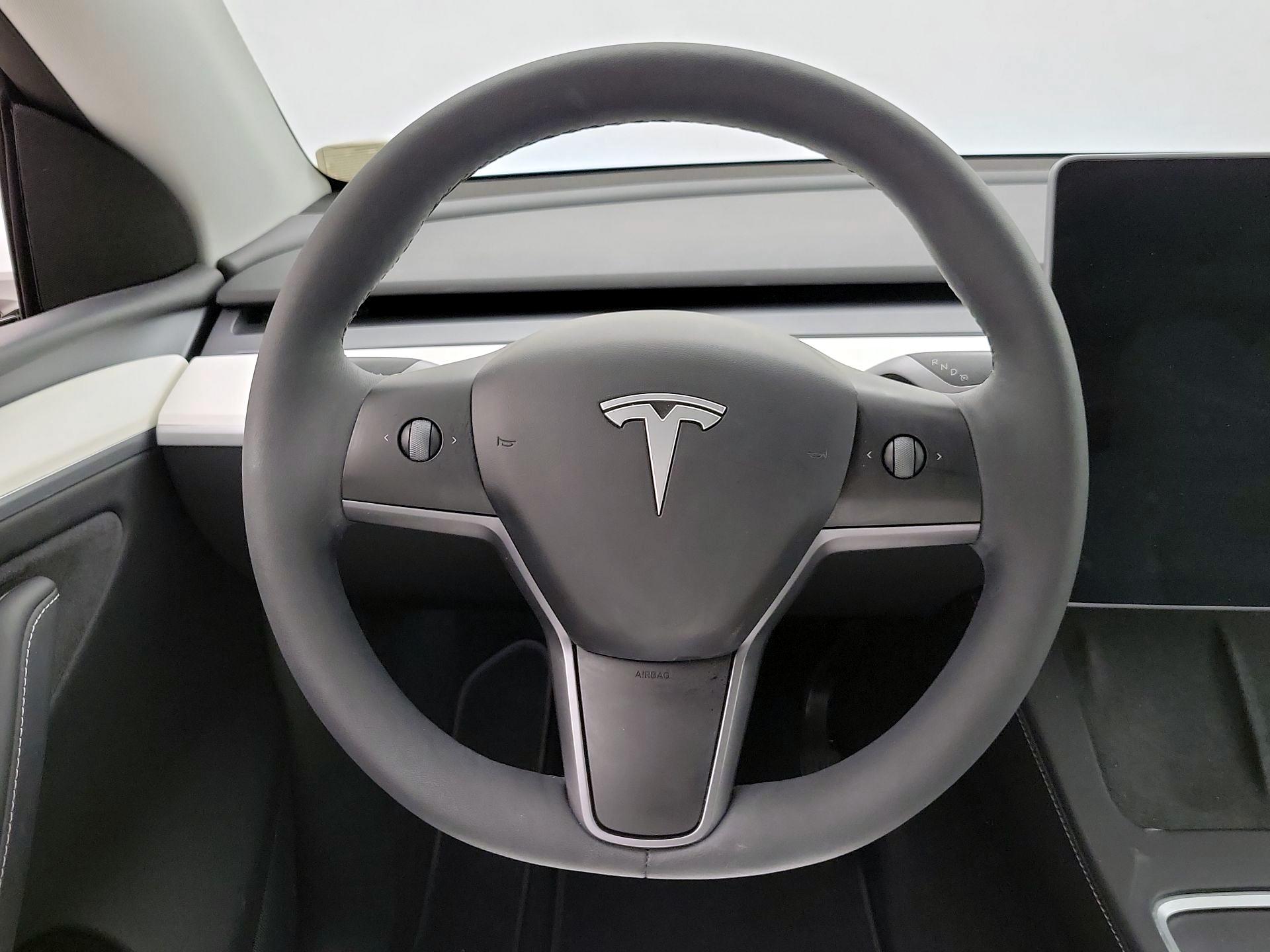 Thumbnail: 2024 Tesla Model Y - 10