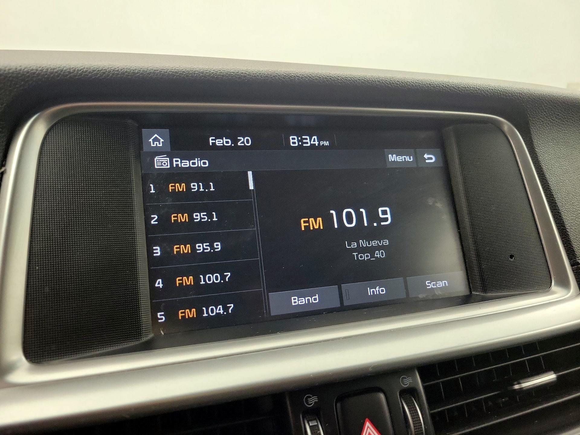 Thumbnail: 2020 Kia Optima - 15