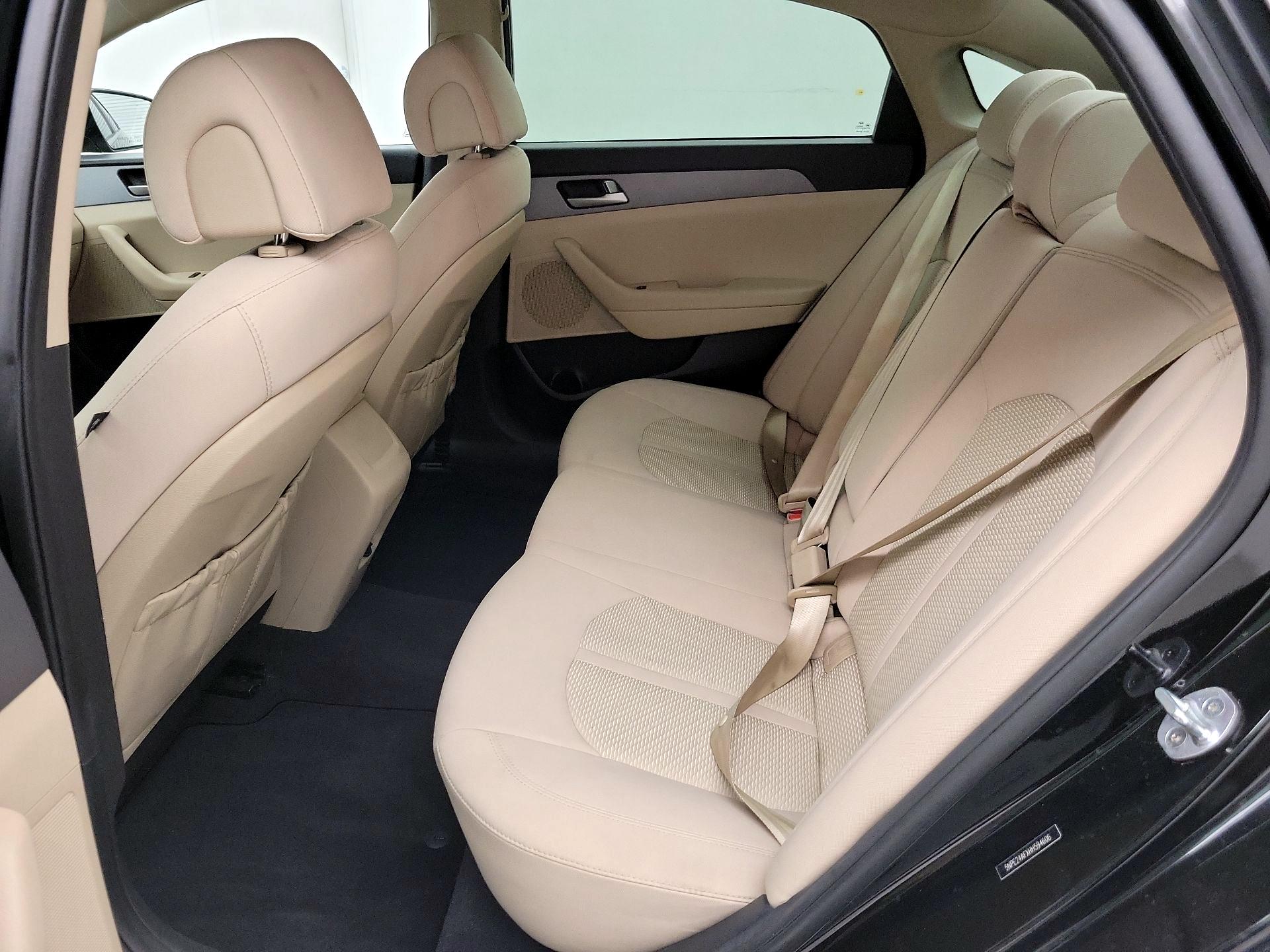 Thumbnail: 2017 Hyundai Sonata - 19