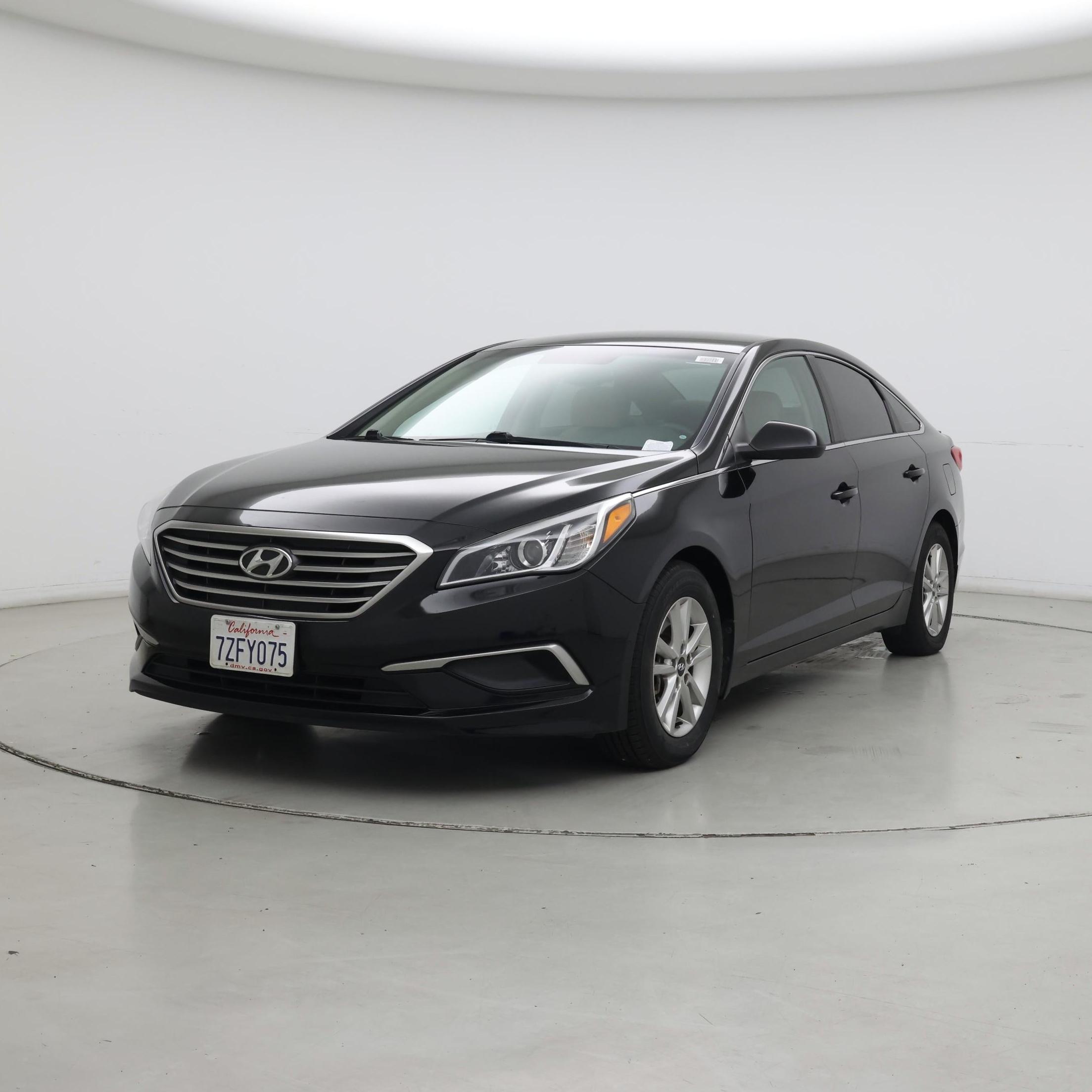 Thumbnail: 2017 Hyundai Sonata - 4