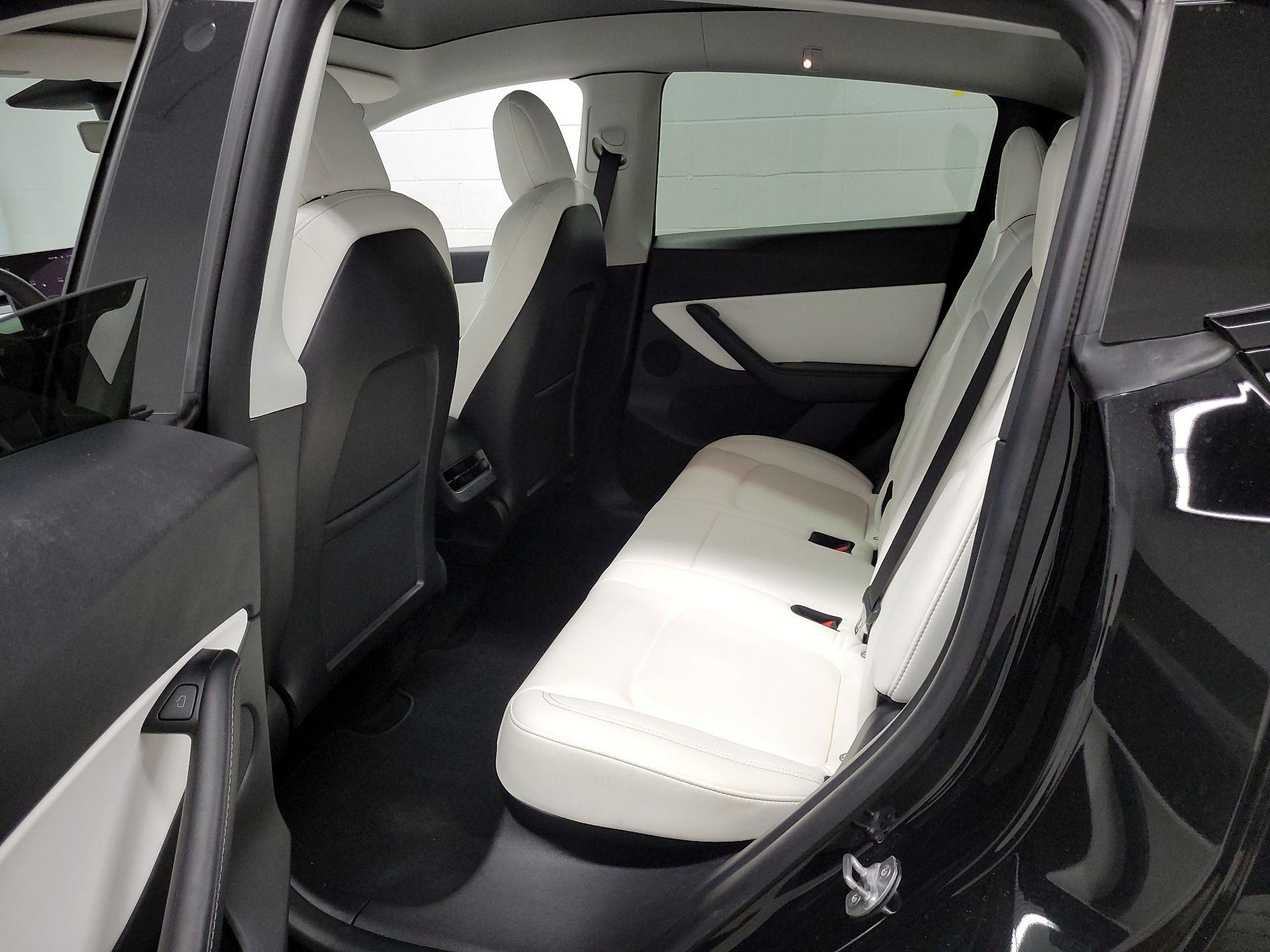 Thumbnail: 2021 Tesla Model Y - 17