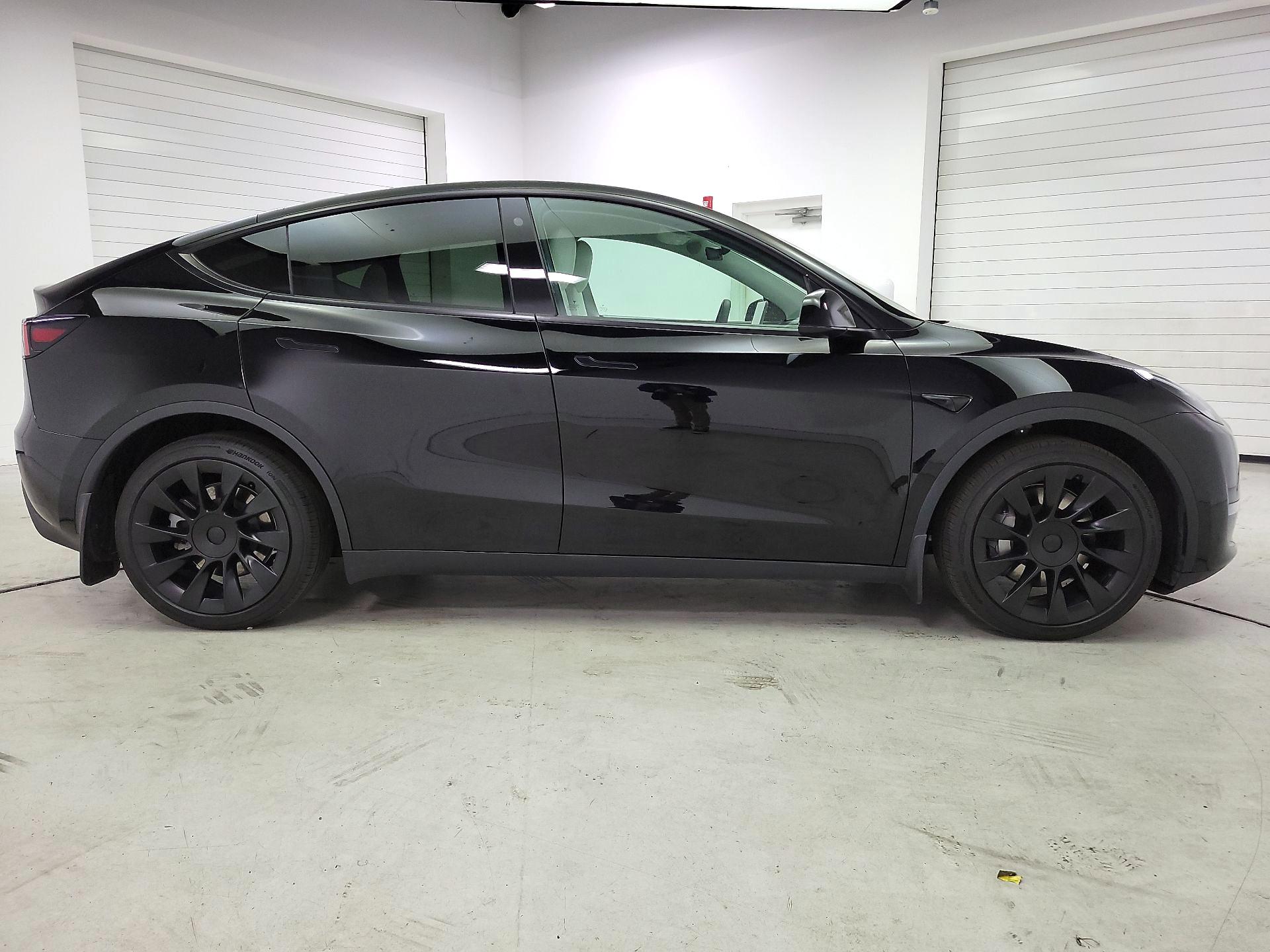 Thumbnail: 2021 Tesla Model Y - 4