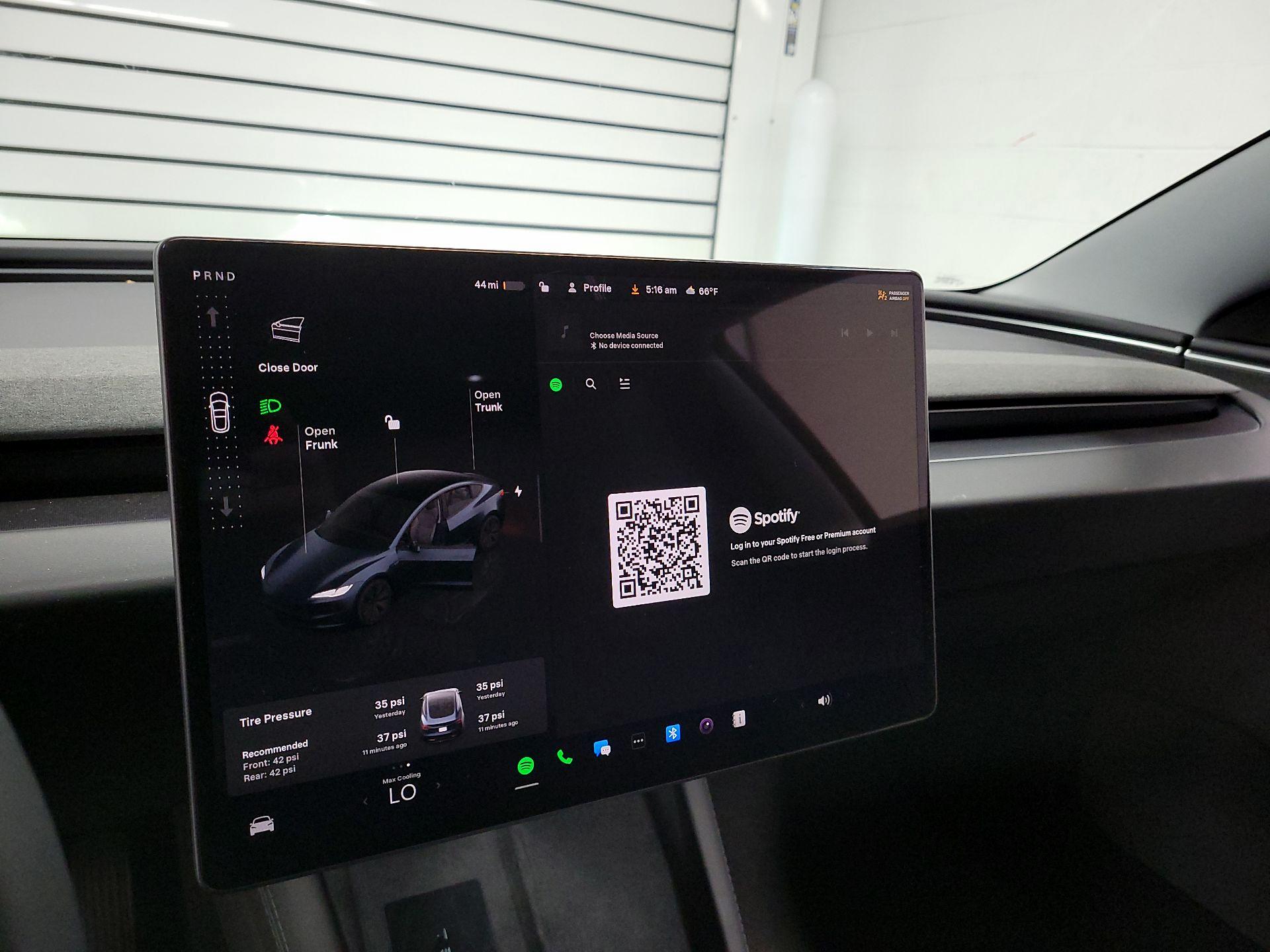 Thumbnail: 2025 Tesla Model 3 - 13