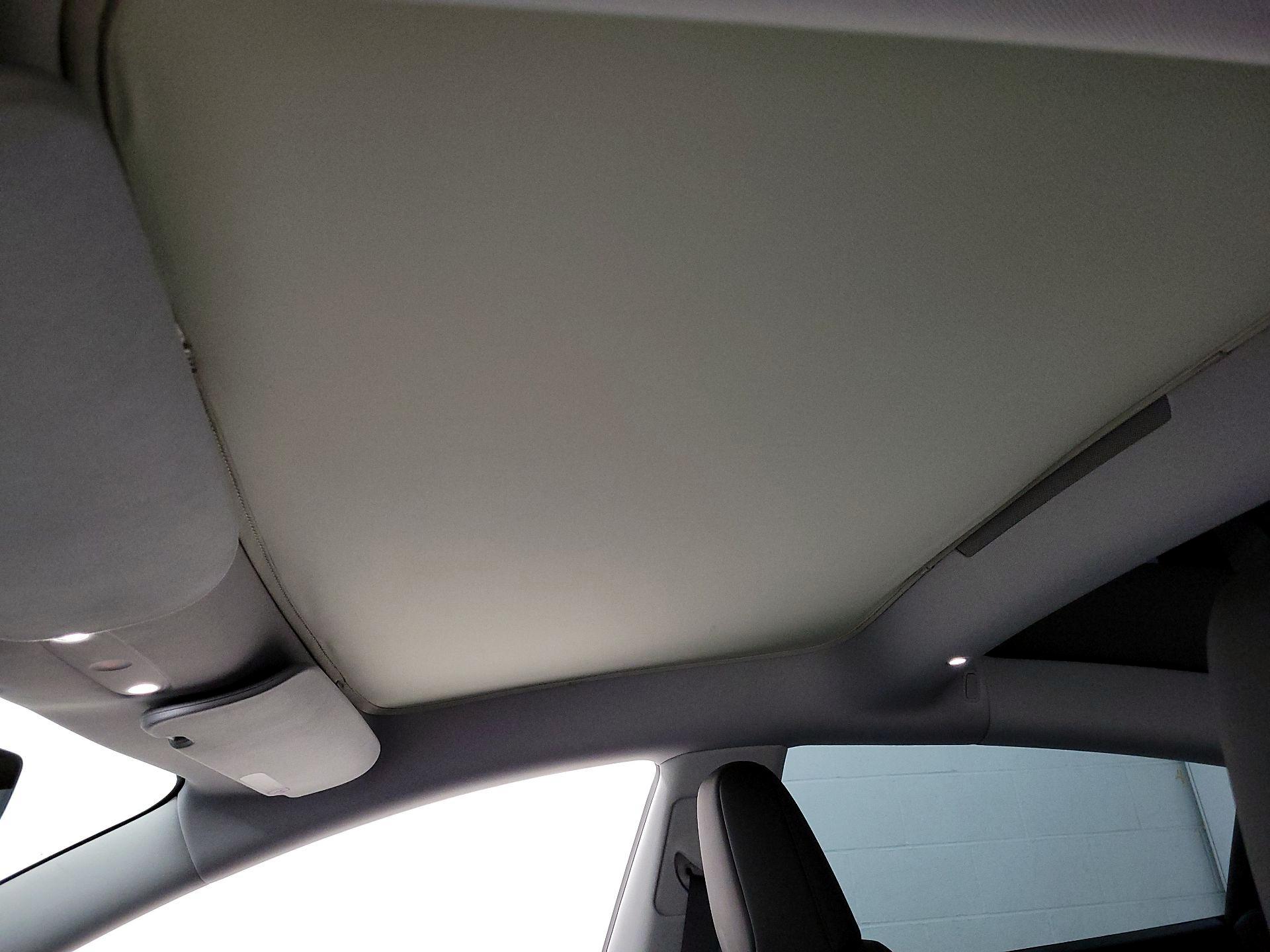 Thumbnail: 2025 Tesla Model 3 - 16