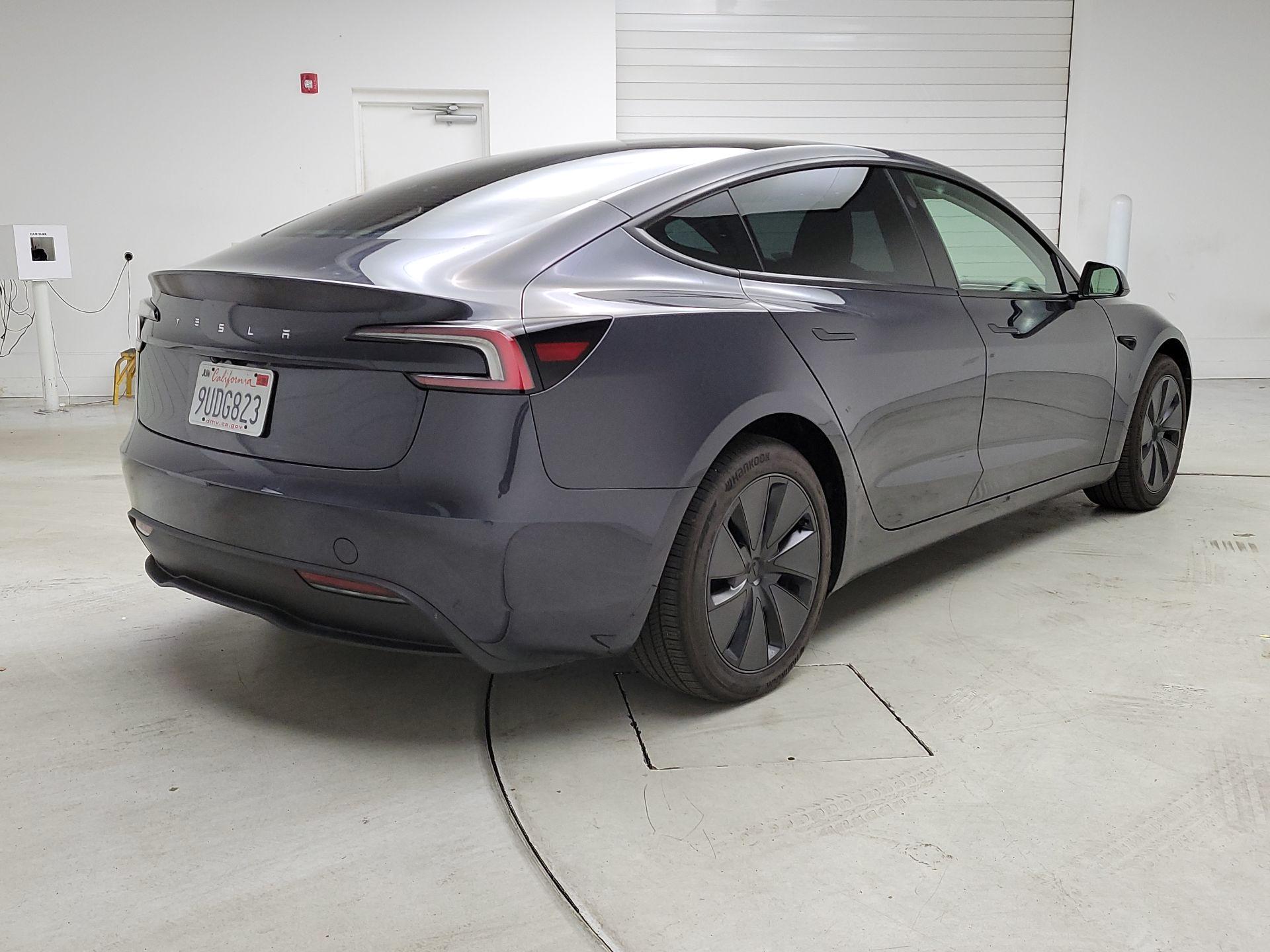 Thumbnail: 2025 Tesla Model 3 - 5