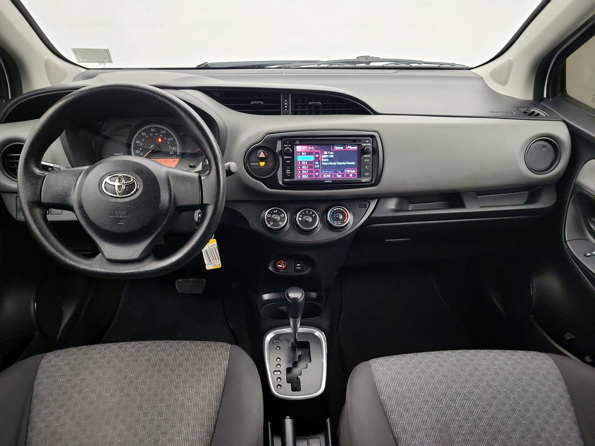 Thumbnail: 2015 Toyota Yaris - 9