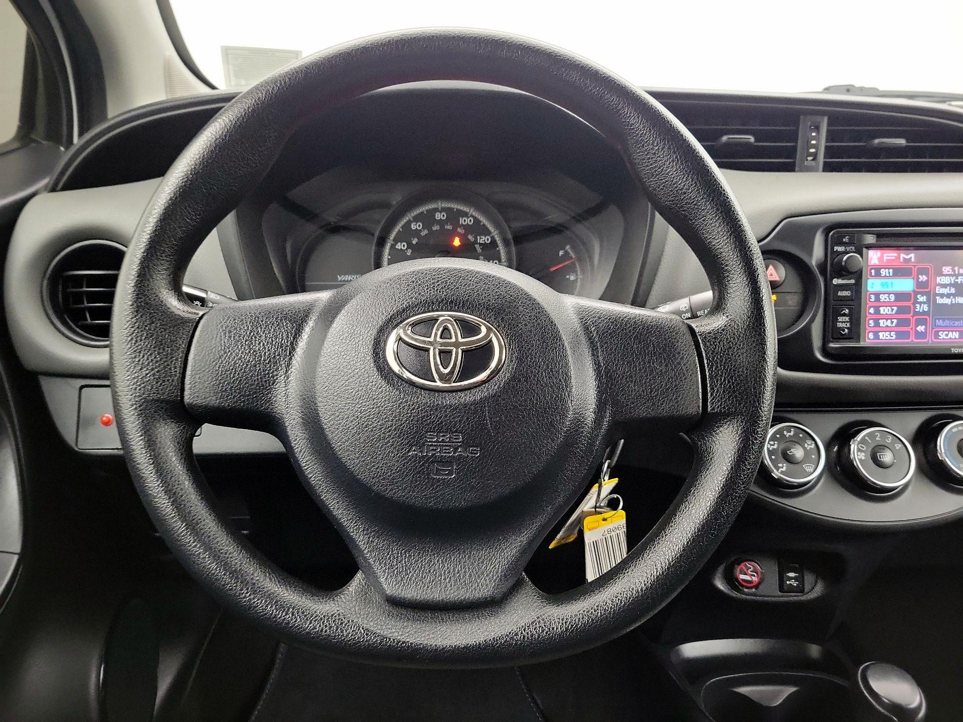 Thumbnail: 2015 Toyota Yaris - 10