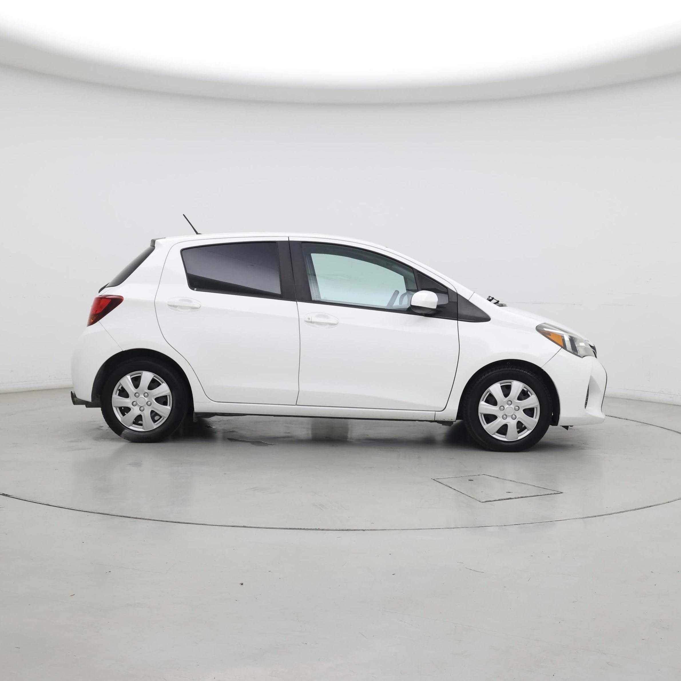 Thumbnail: 2015 Toyota Yaris - 7