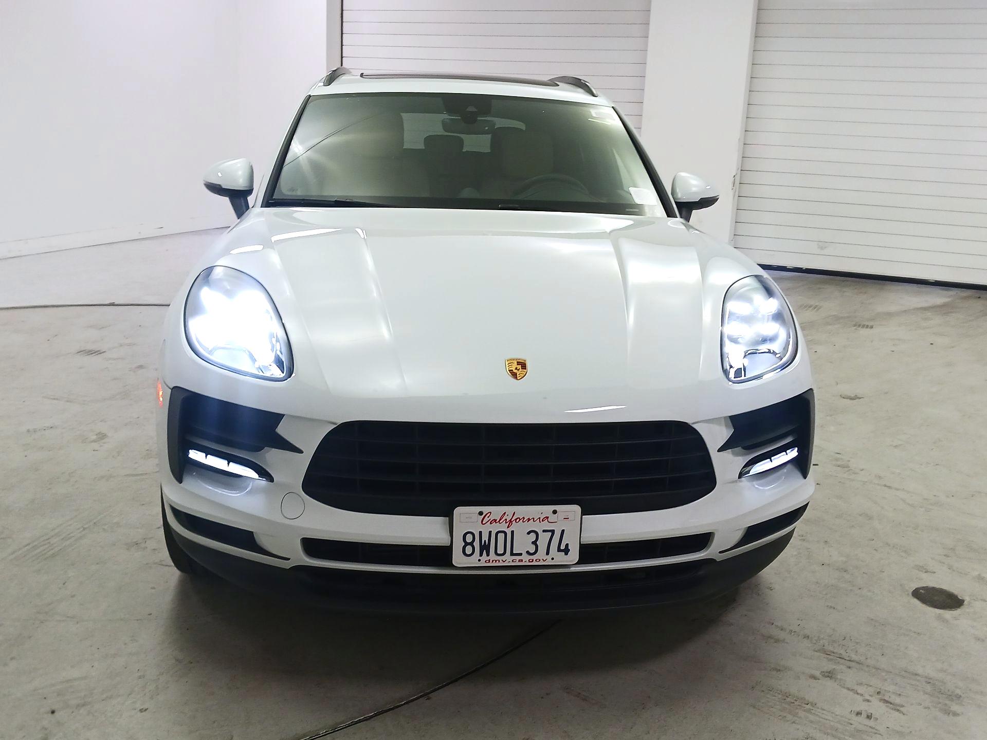 Thumbnail: 2021 Porsche Macan - 2