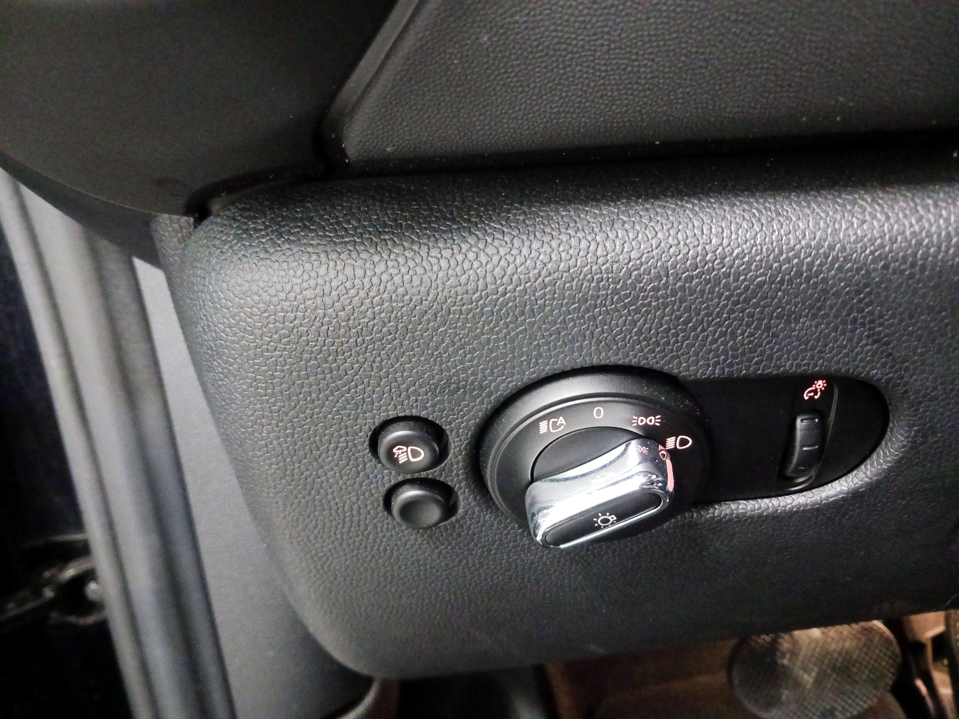 Thumbnail: 2022 MINI Cooper Hardtop - 11