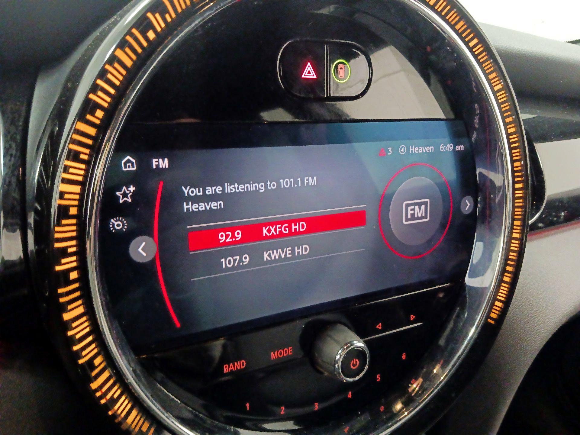 Thumbnail: 2022 MINI Cooper Hardtop - 14