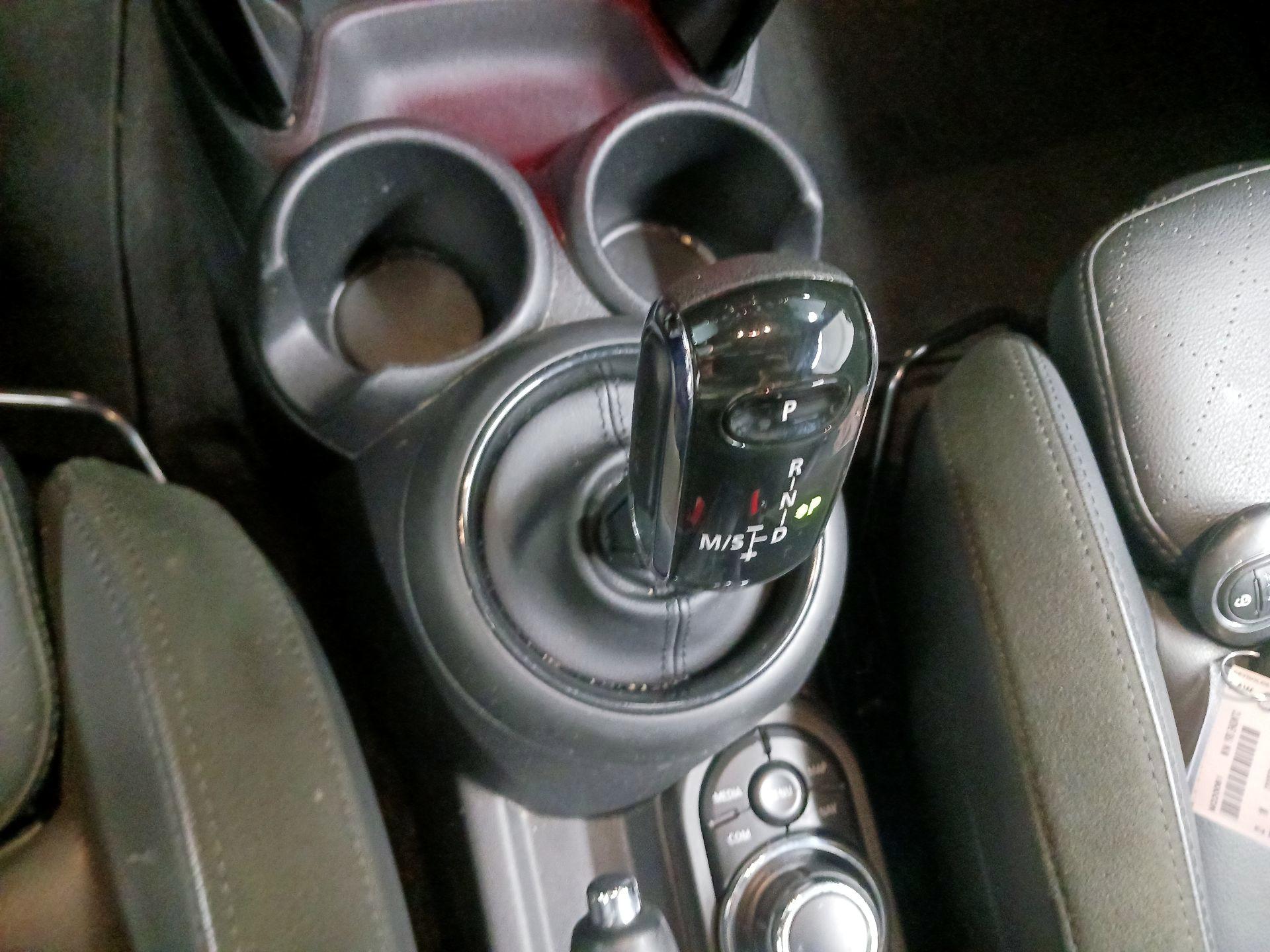 Thumbnail: 2022 MINI Cooper Hardtop - 16