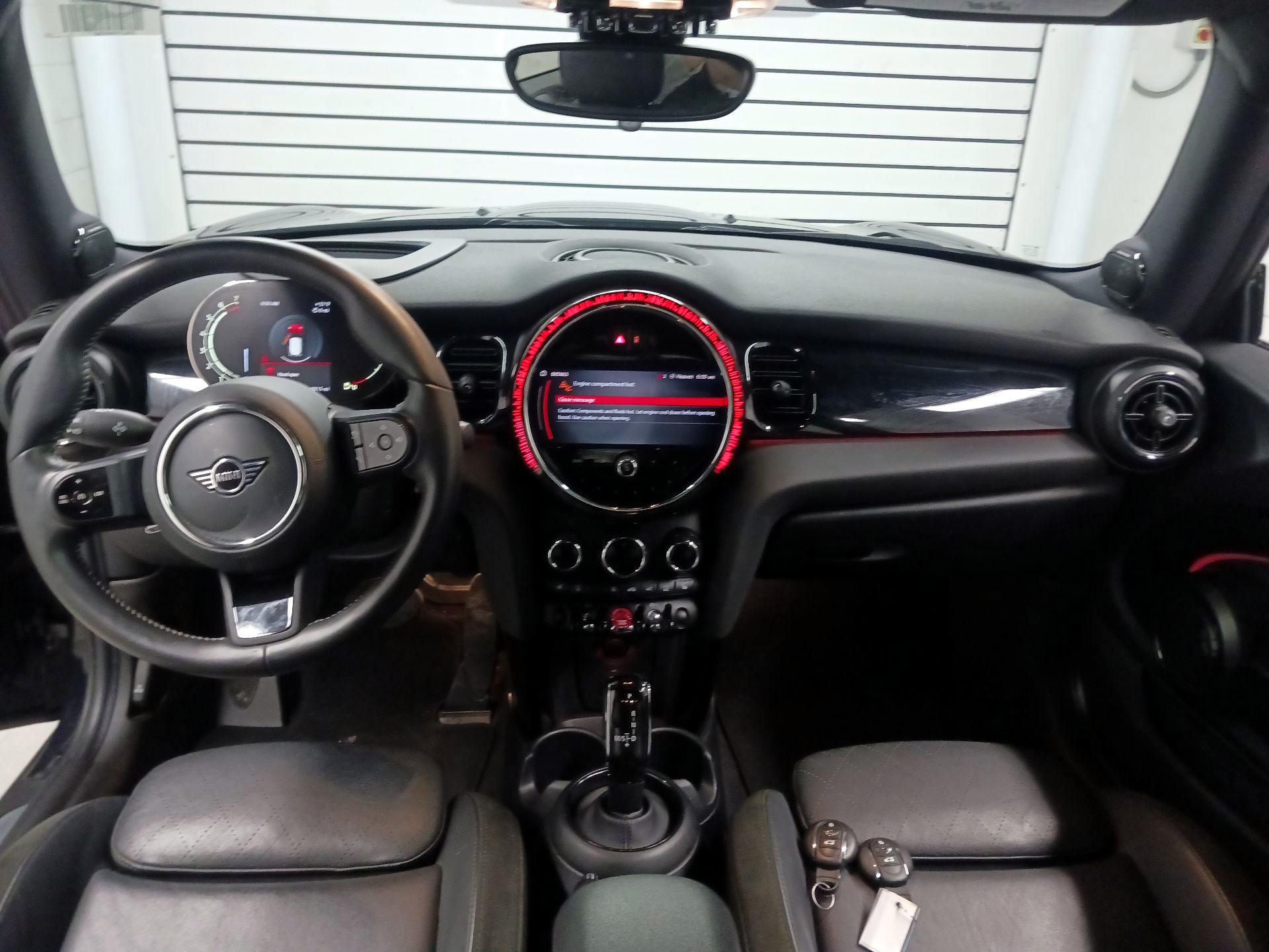 Thumbnail: 2022 MINI Cooper Hardtop - 8