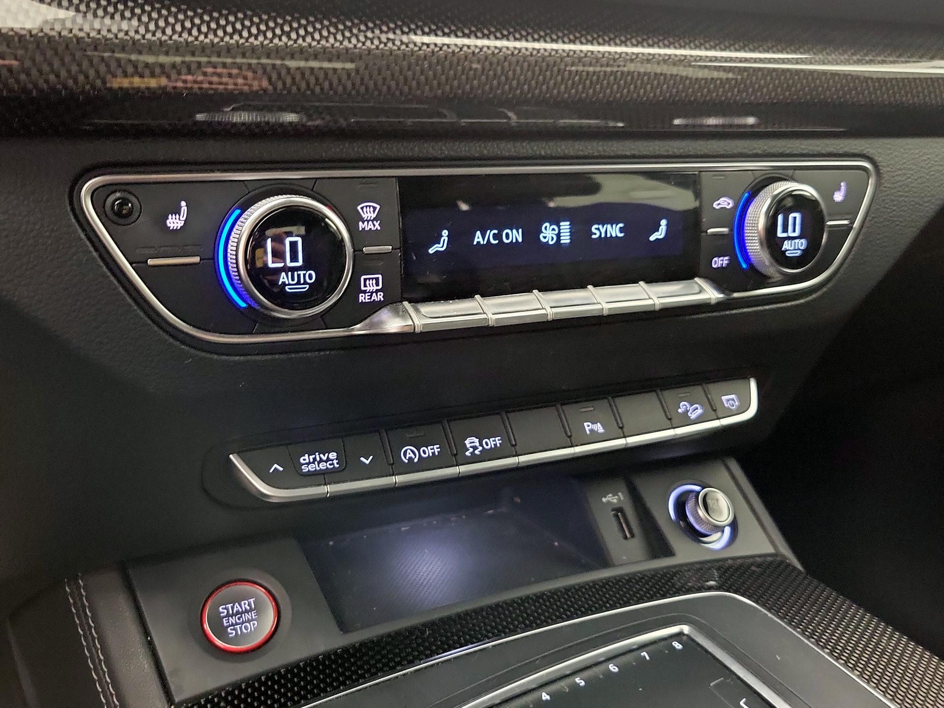 Thumbnail: 2018 Audi SQ5 - 17